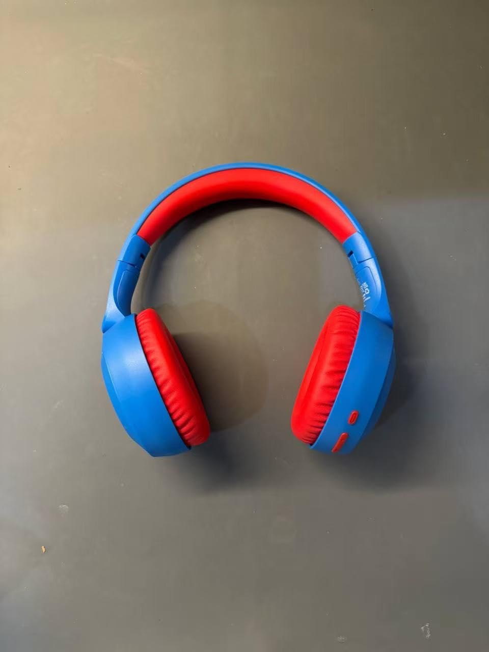 Acer Kids Bluetooth Headphones, 85/94dB Volume Limited, 60H Playtime, Bluetooth 6.0, Lightweight Over-Ear Wireless Headphones for Kids, Toddler Headphones with Built-in Mic, Purple-Green customer photo 1