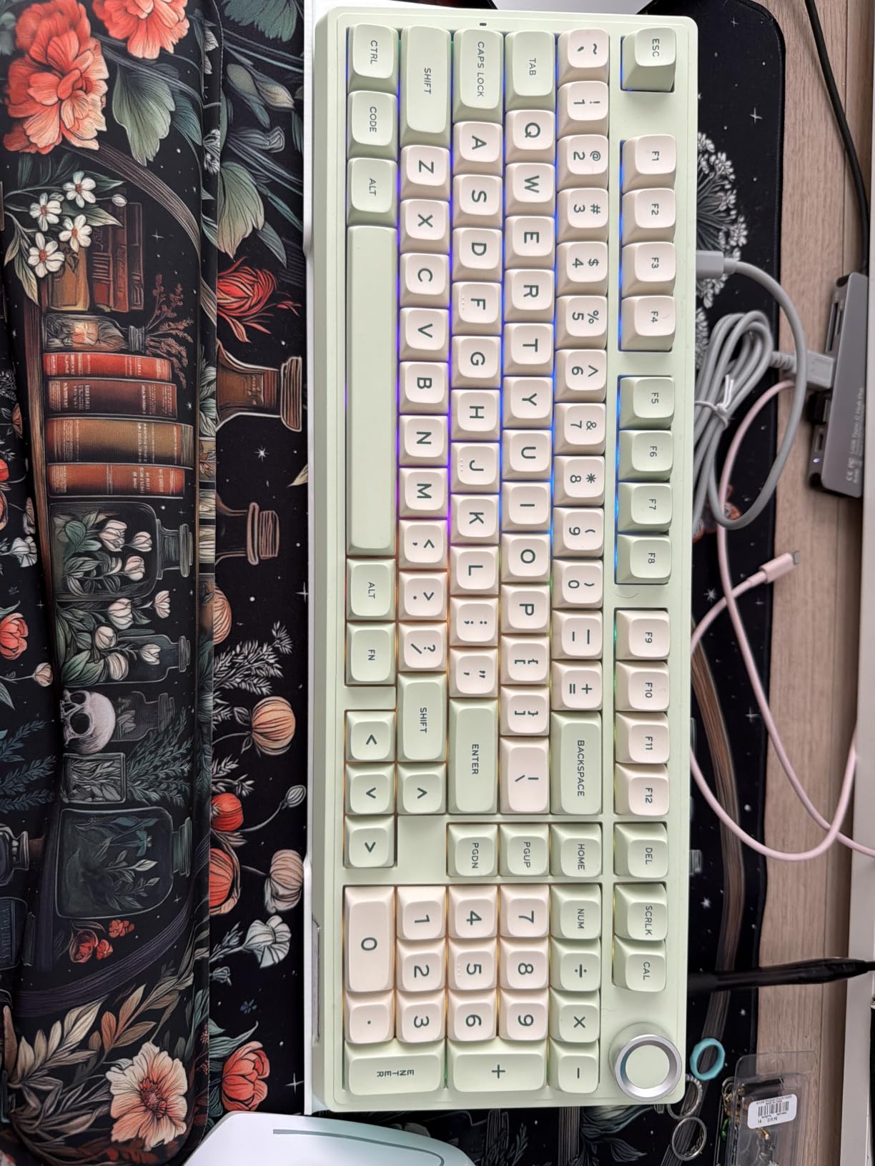 SOLAKAKA KI99 Pro Wireless Mechanical Keyboard with Quiet Switch, Hot Swappable Pre-Lubed Switches with RGB Backlit, Gasket Structure Computer Gaming Keyboard (BlackBlue, Silent Switch) customer photo 2