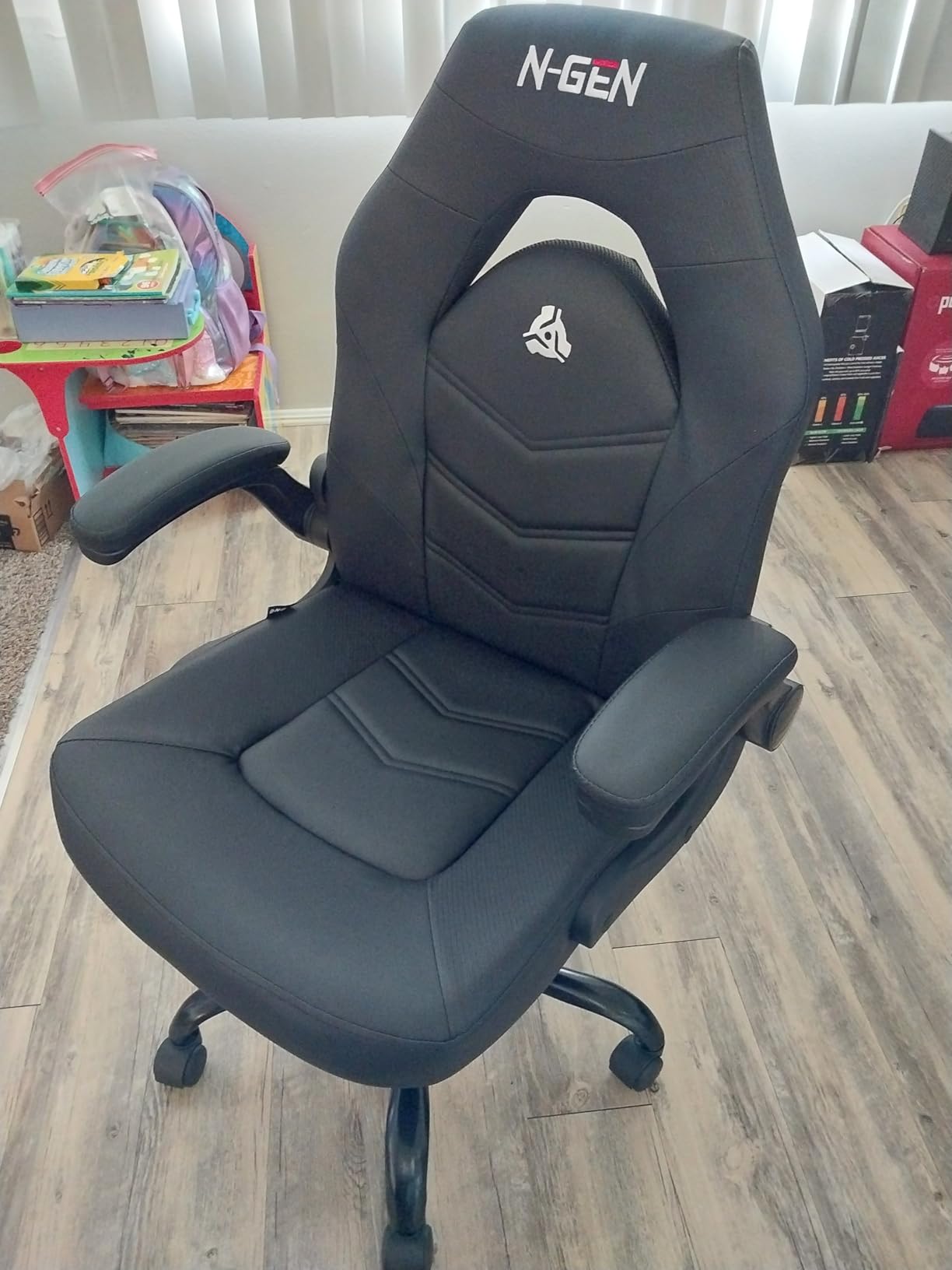 N-GEN Gaming Gaming Chair, Lumbar, PU Leather, Flip-Up Arms, Jet Black customer photo 1