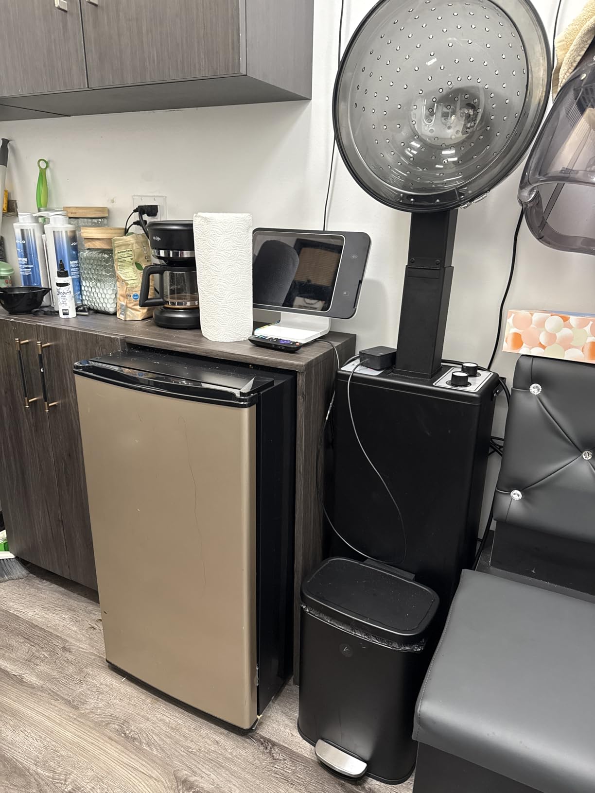 Manastin 3.6 Cu.Ft Refrigerator with Freezer for Kitchen Office, Black customer photo 1