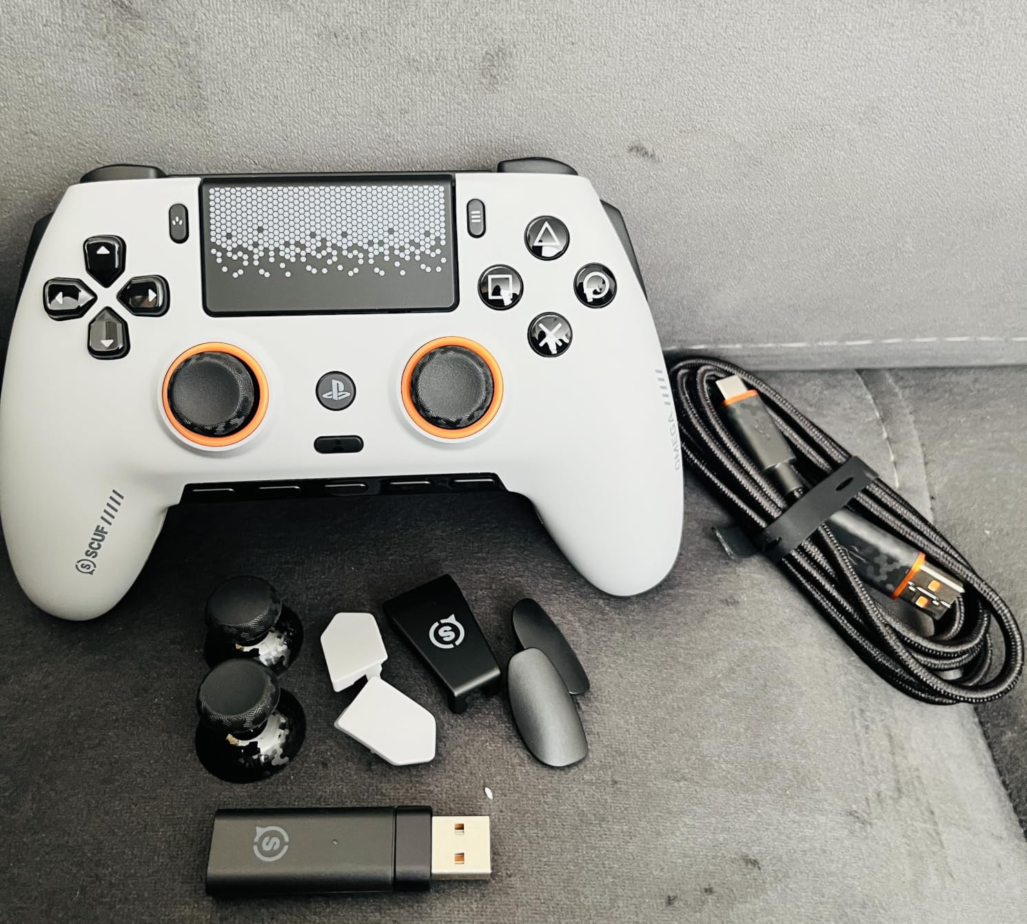 SCUF OMEGA PS5 Wireless Performance Controller – Light Gray customer photo 1