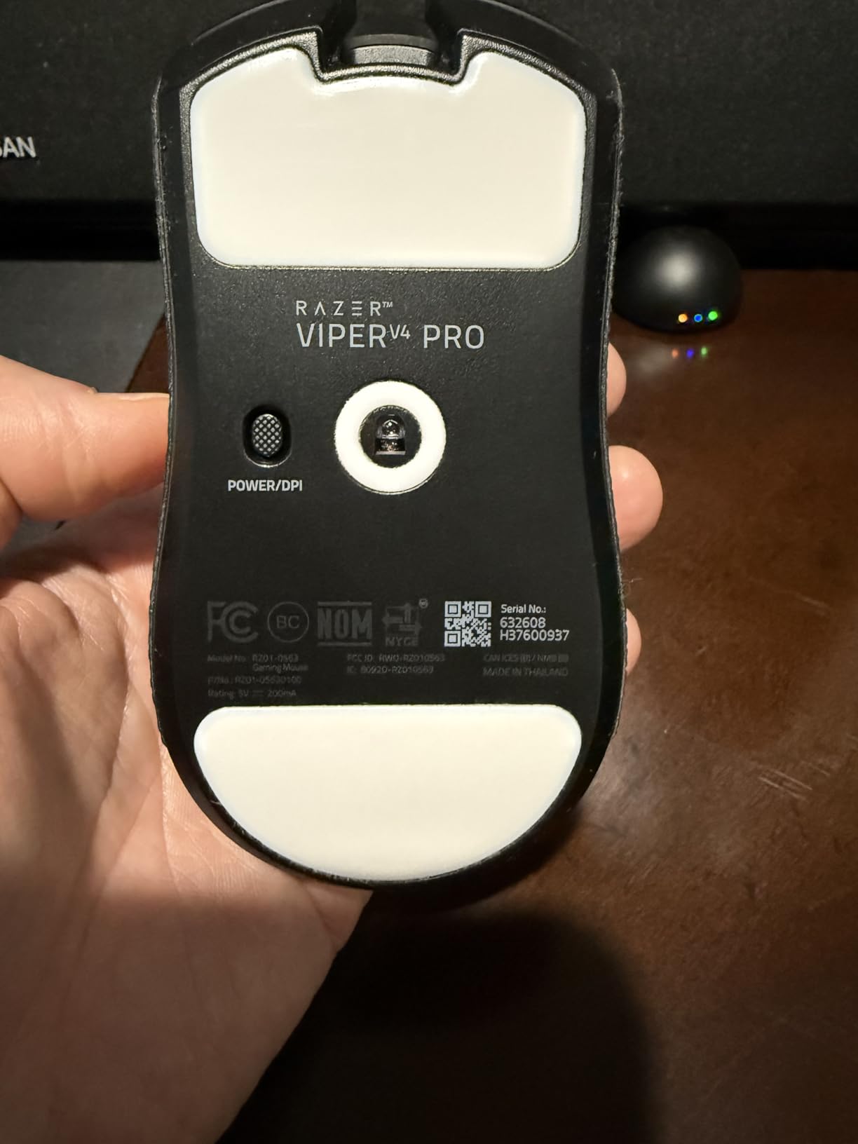 Razer Viper V4 Pro Wireless Esports Gaming Mouse, 49g,180Hr Battery, Black customer photo 1