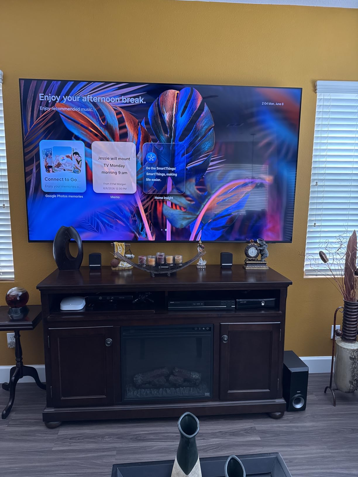 Samsung 55-Inch Class M80H Series, Mini LED, 4K, Smart TV, 2026 Model customer photo 2