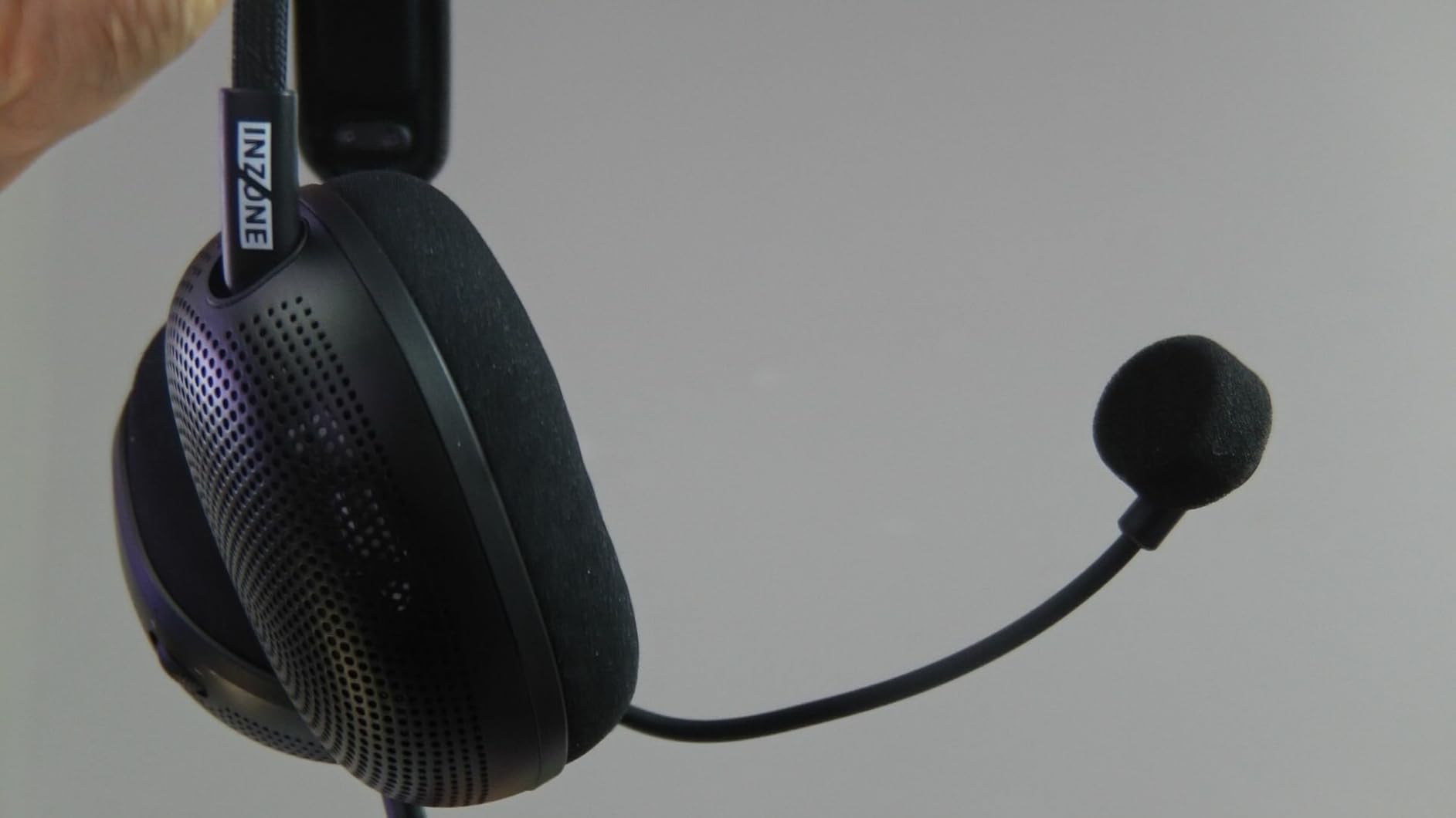 Sony INZONE H6 Air Wired Open-Back Gaming Headset with Mic, Black customer photo 2