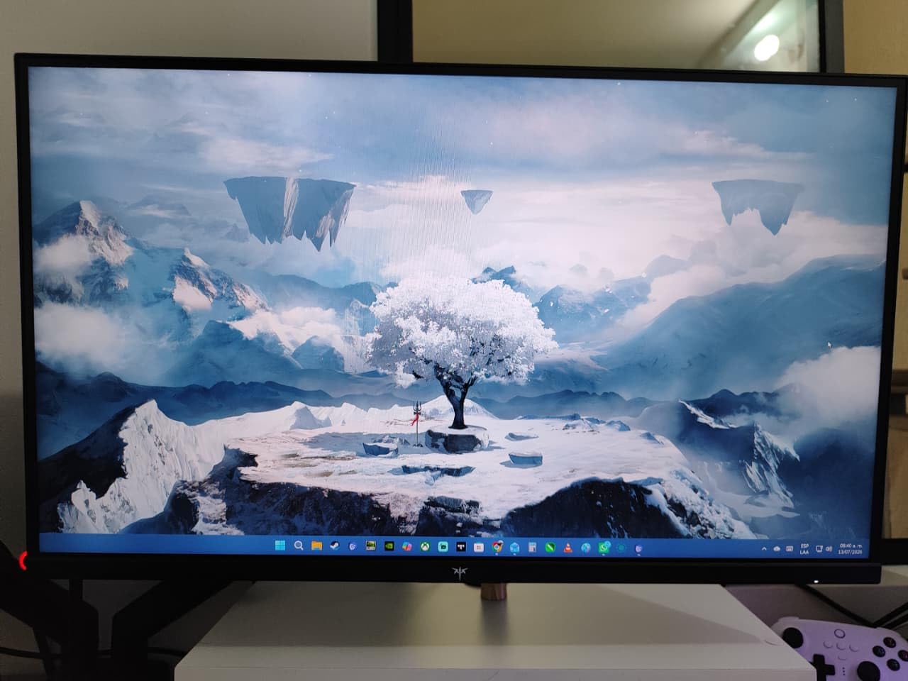 KTC 27 Inch Curved Gaming Monitor, 1440P QHD 144Hz 1500R PC Monitor, H27S5C customer photo 2