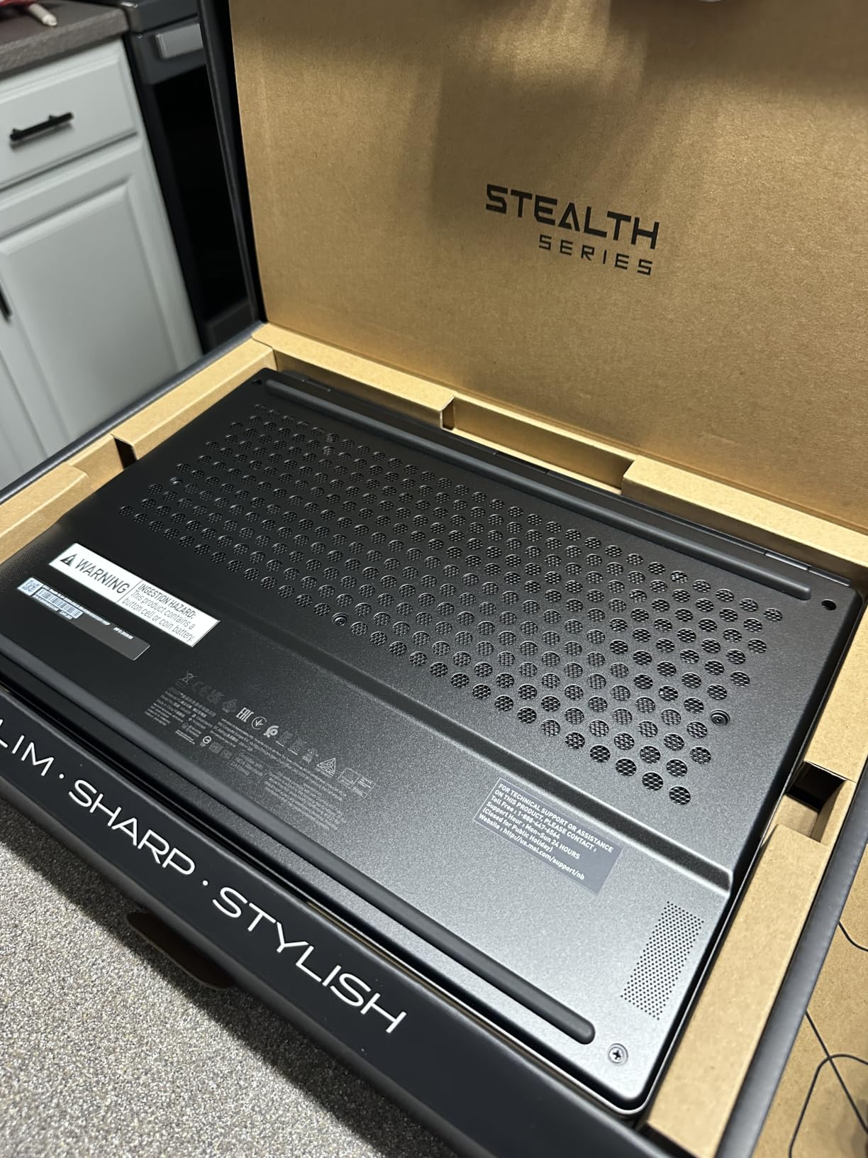 msi Stealth 16 AI+ 16” 240Hz QHD+ OLED Gaming Laptop: Intel Core Ultra 9 386H, NVIDIA Geforce RTX 5070Ti, 32GB DDR5, 1TB NVMe SSD, Wi-Fi 7, Win 11 Home: Charcoal Black B3WH-036US customer photo 2