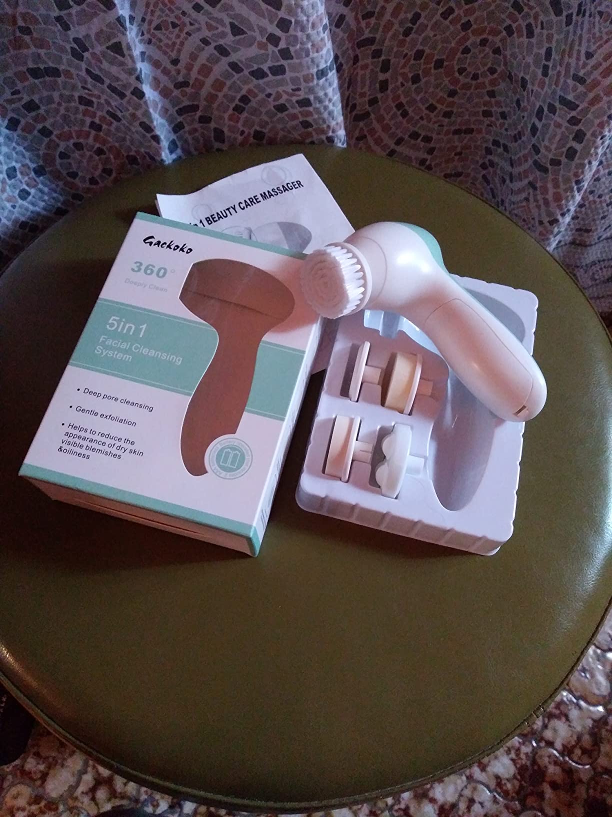 Blackhead Remover Pore Vacuum,with Nose Brush & Blackhead Needle Set, 3 Adjustable Suction Levels 5 Suction Power,5 Probes USB Rechargeable Pore Cleaner for Facial Deep Cleansing (Black) customer photo 2