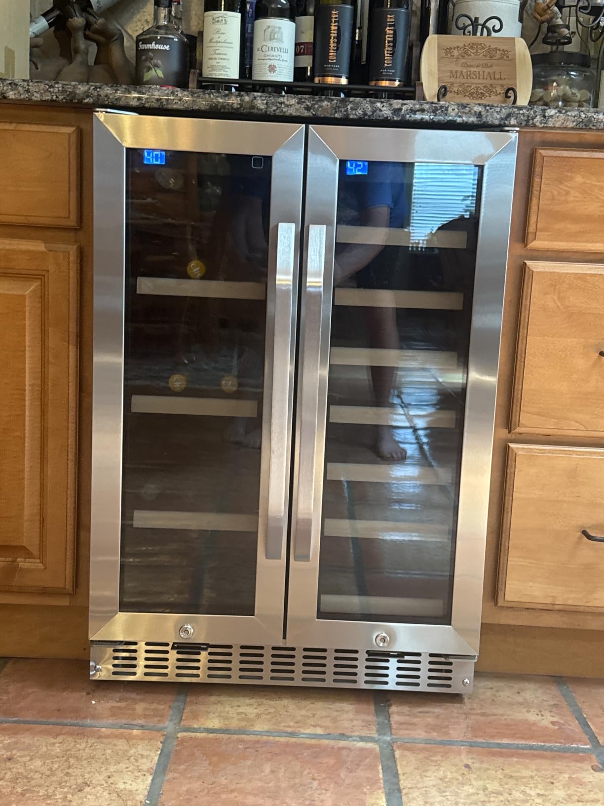 24 Inch Wine Fridge Wine Cooler Refrigerator, 187 Bottles Freestanding Wine Cabinet with Sliding Rail Shelves, Glass Door & LED Lights, 41℉-64℉ Quiet Low Noise for Home Office Kitchen customer photo 1