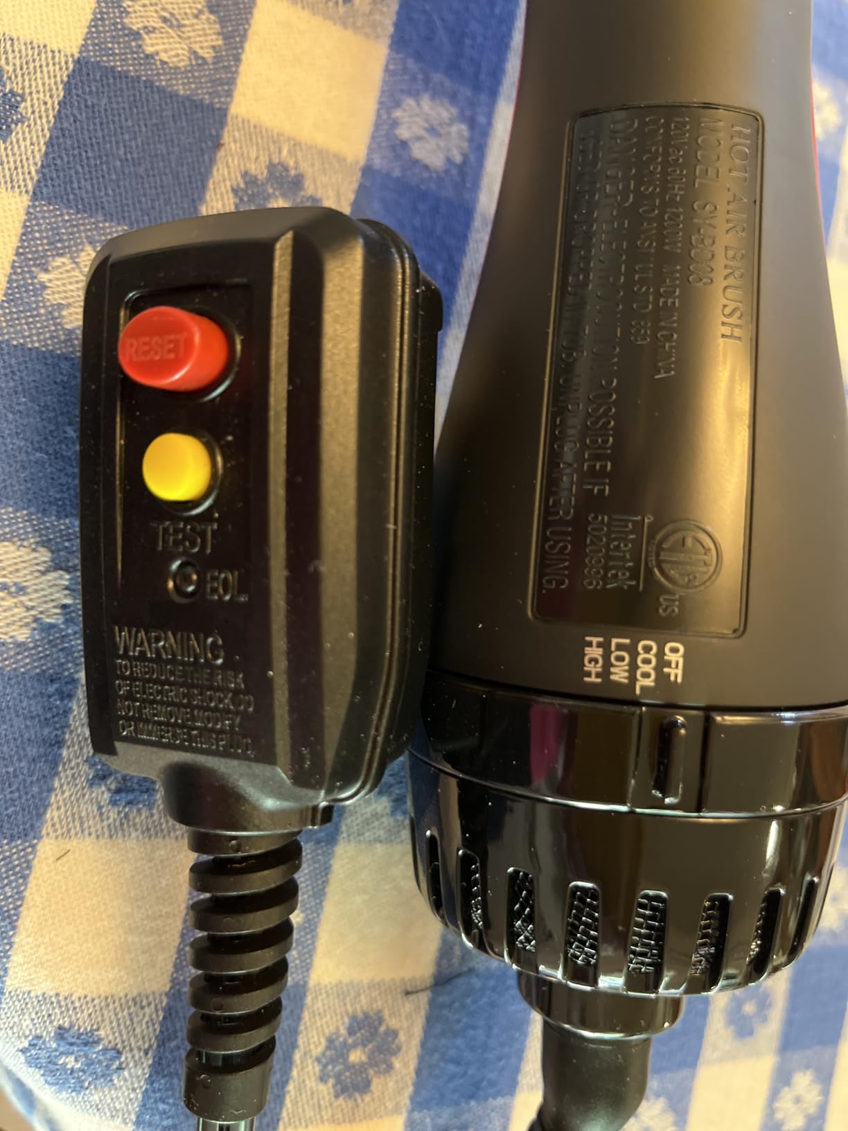 Aopant Dual Voltage Mini Hair Dryer Brush Blow Dryer Brush in One, 110-240V 900W Travel Hot Air Brush Volumizer, 4-in-1 Styling Brush with Ceramic Titanium Barrel, Ionic Care, Cool & High Settings customer photo 1