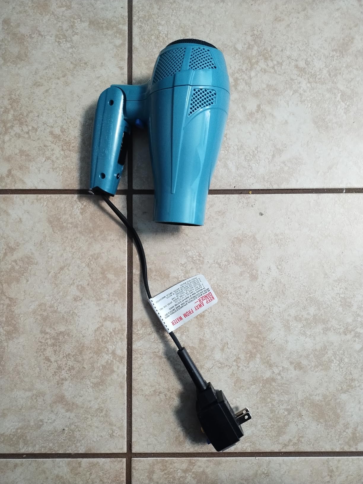 Conair Travel Hair Dryer, Dual Voltage, Folding Handle, 1875W, Blue customer photo 1