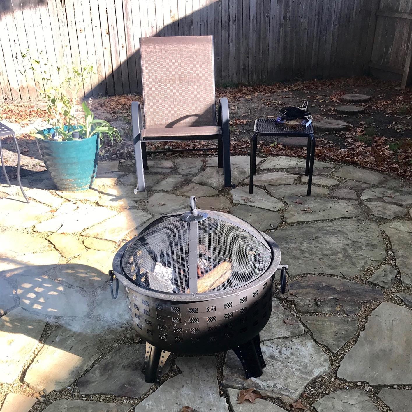 Amazon Basics 27 inch Steel Round Lattice Fire Pit, Easy to Assemble customer photo 2