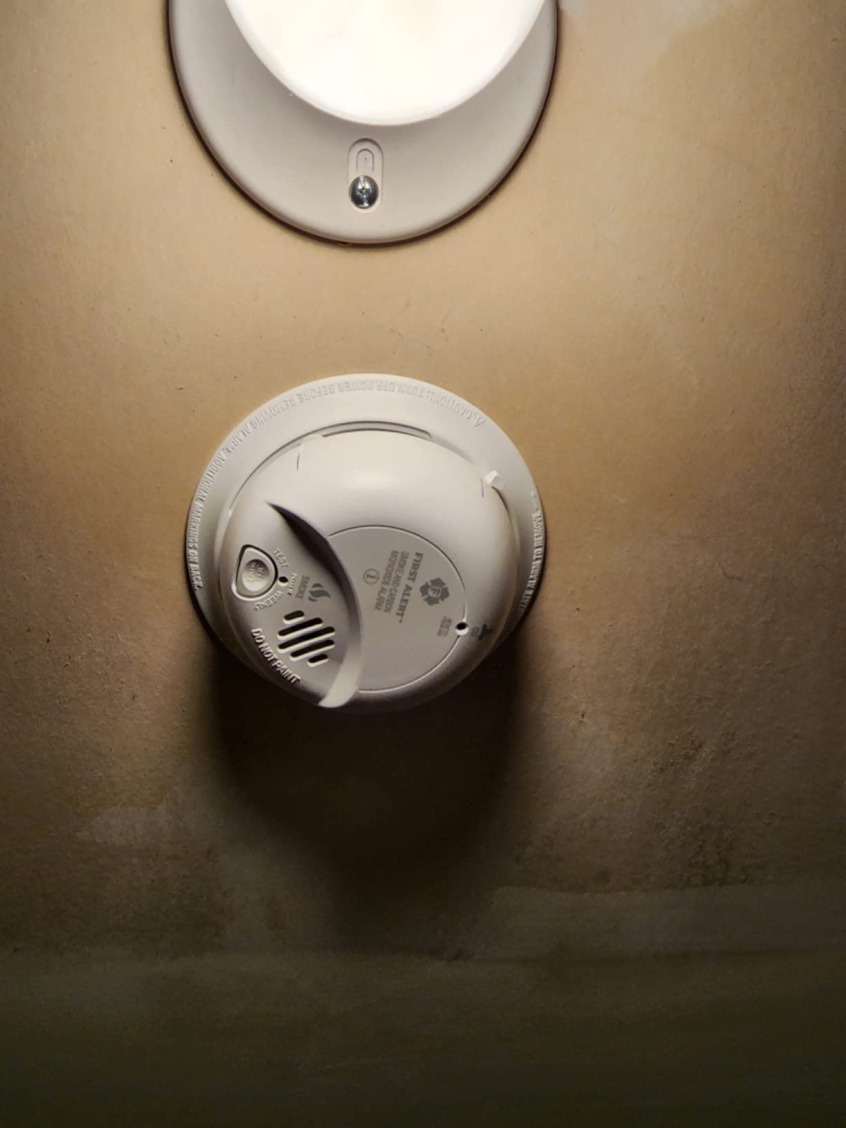 FIRST ALERT BRK SC9120FF Hardwired Smoke and Carbon Monoxide (CO) Detector with Battery Backup, 1 pack , White customer photo 1