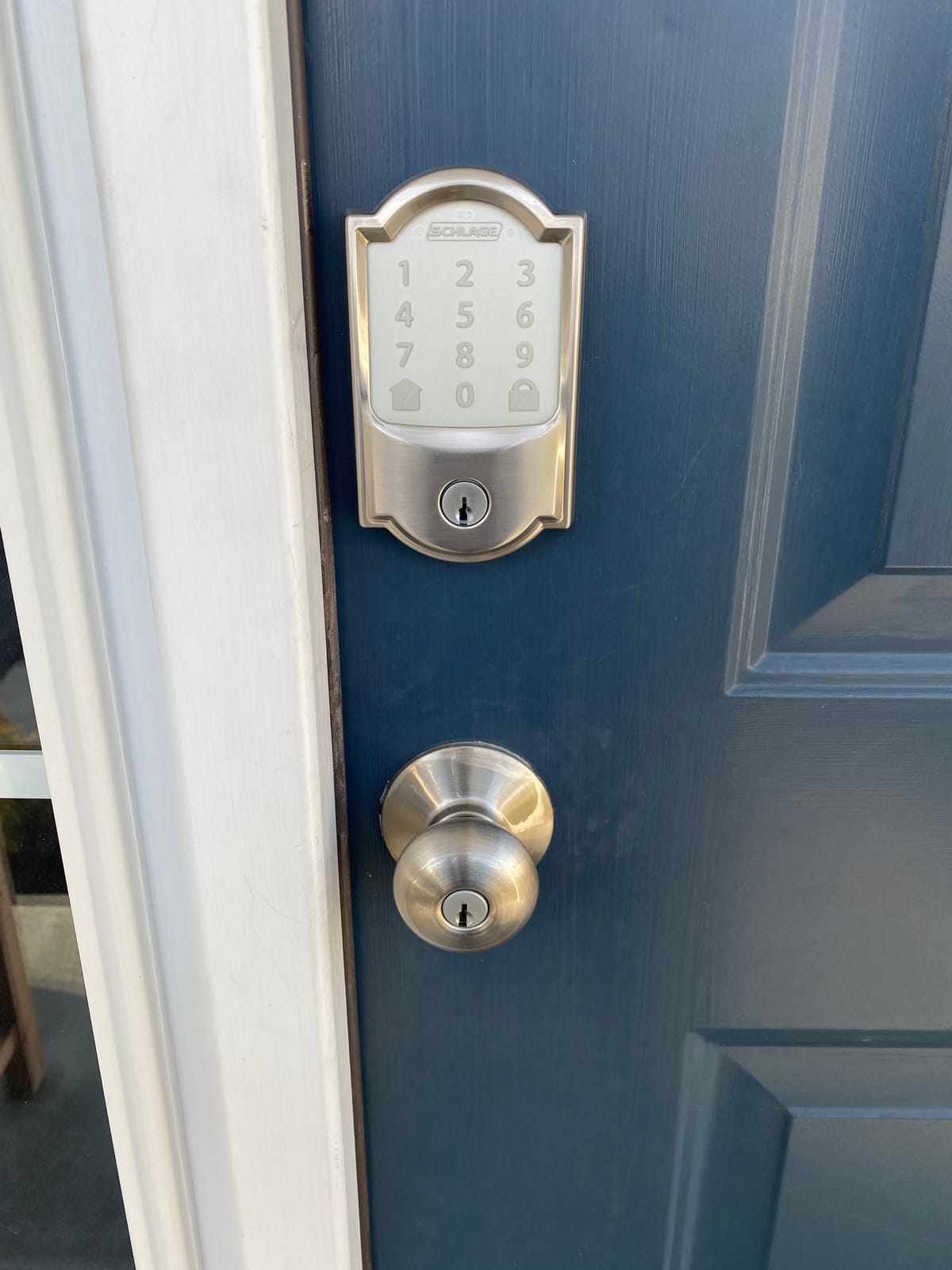 Schlage Encode Smart WiFi Deadbolt Lock with Century Trim, Matte Black customer photo 1