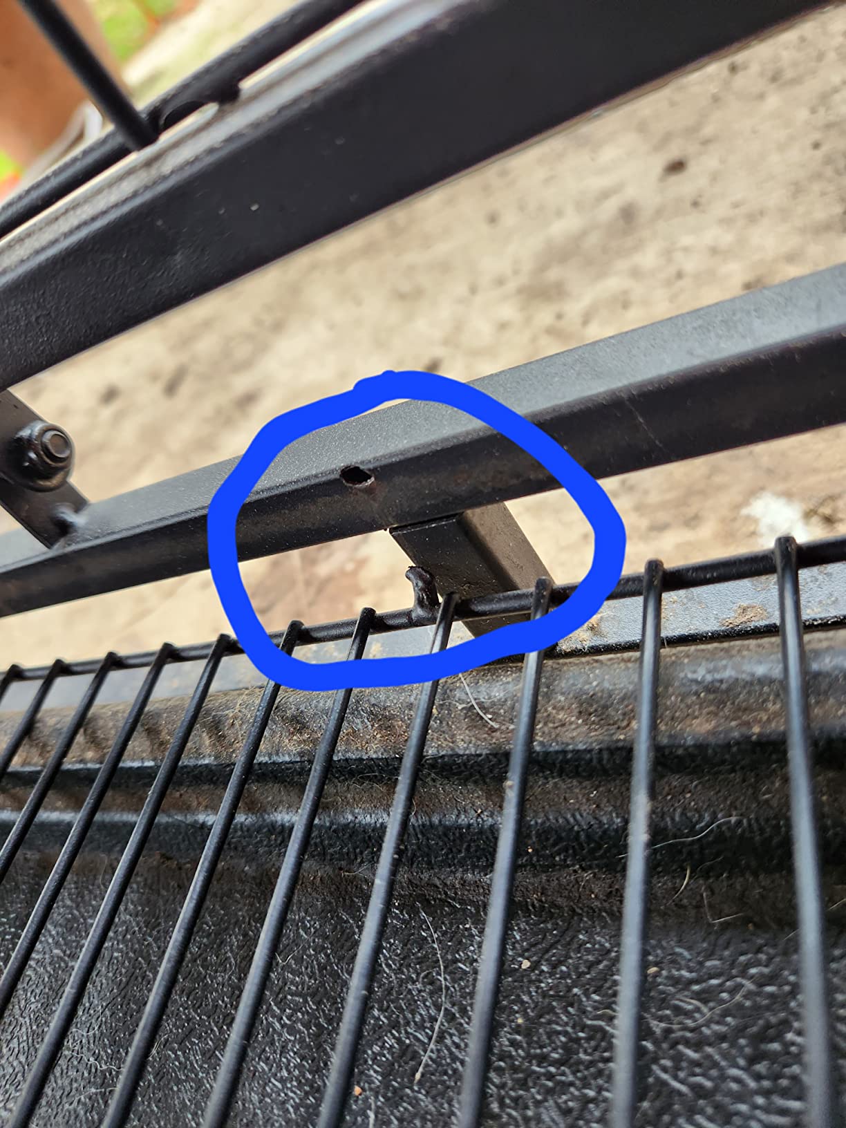 BestPet 48 Inch Heavy Duty Dog Crate, Indestructible Escape-Proof Kennel with Double Door & Removable Tray for Medium to Large Dogs,Black customer photo 2