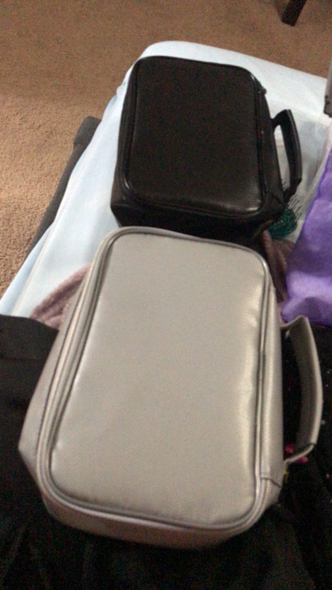 ENGPOW Small Fireproof Storage Organizer Case with Lock, 9”x 5.3”x 3.7” customer photo 2
