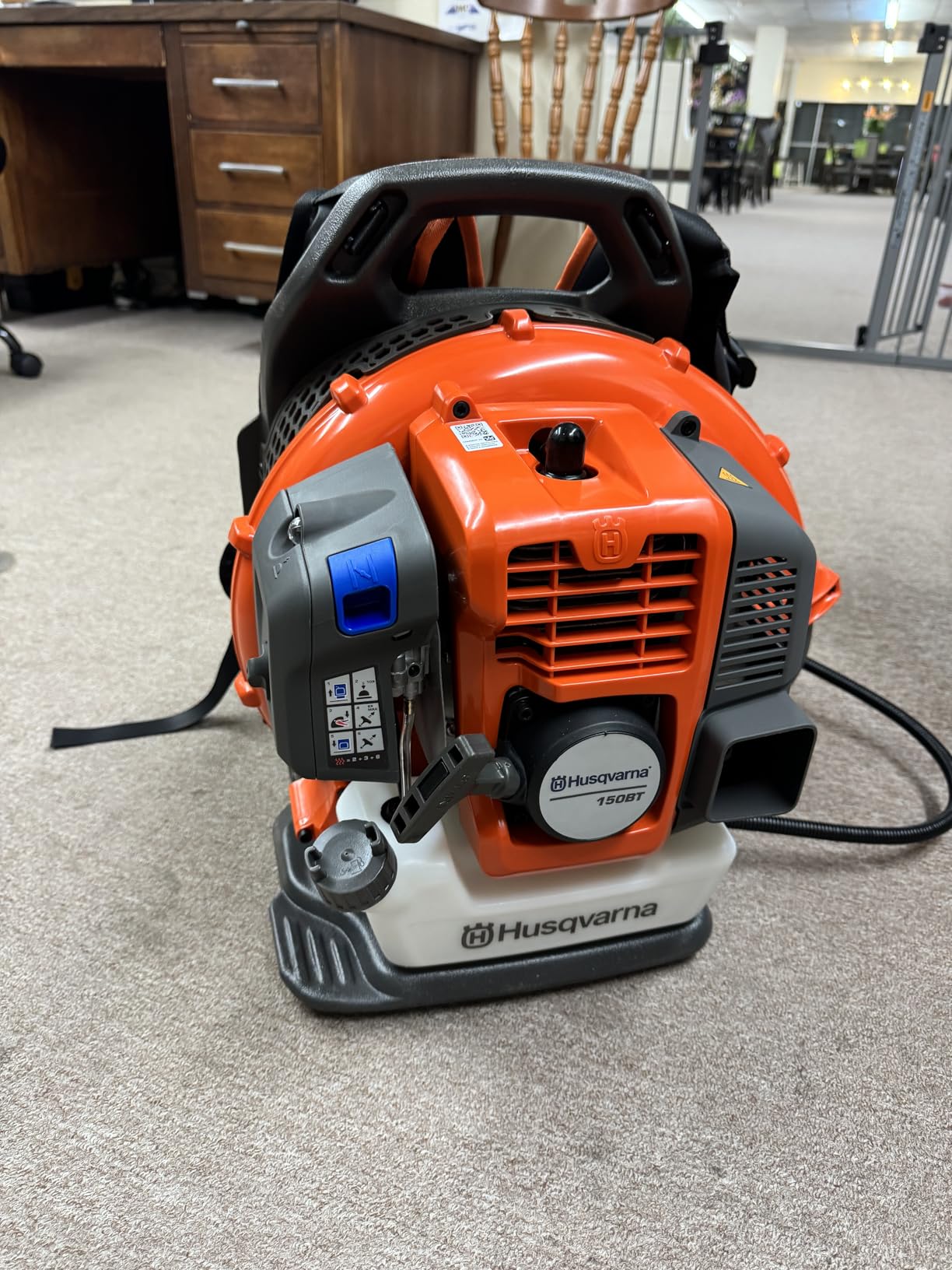 Husqvarna 150BT Gas Backpack Leaf Blower, 51-cc 2.16-HP 2-Cycle customer photo 1
