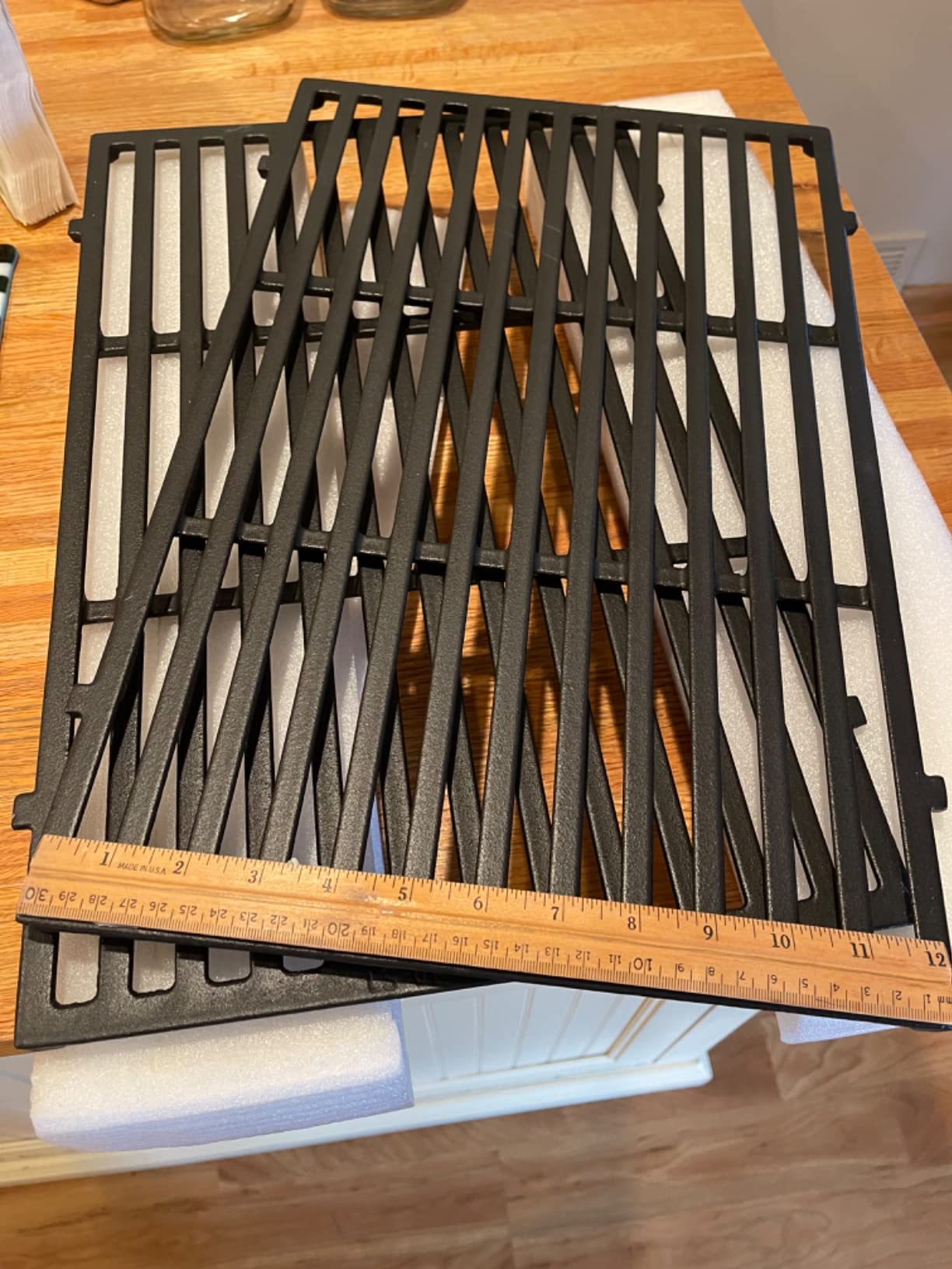 Leship 19.5 inch Cooking Grates Replace for Weber 7524, 7528, Weber Genesis 300 Series Genesis E310 E320 E330 S310 S320 S330 EP310 EP320 EP330 Grills, Cast Iron Grill Grates (19.5