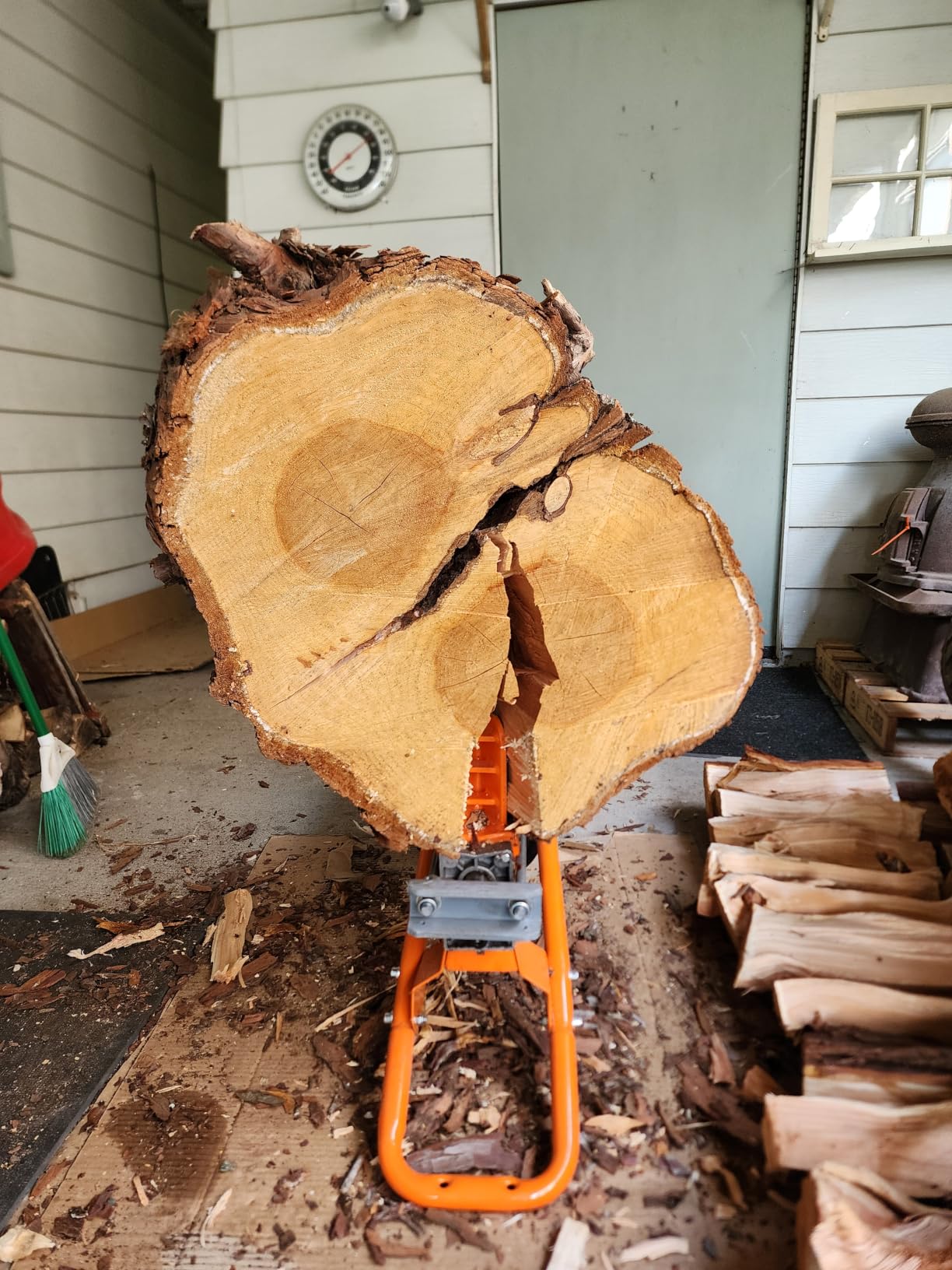 YARDMAX YS0650 6.5 Ton Electric Log Splitter customer photo 1