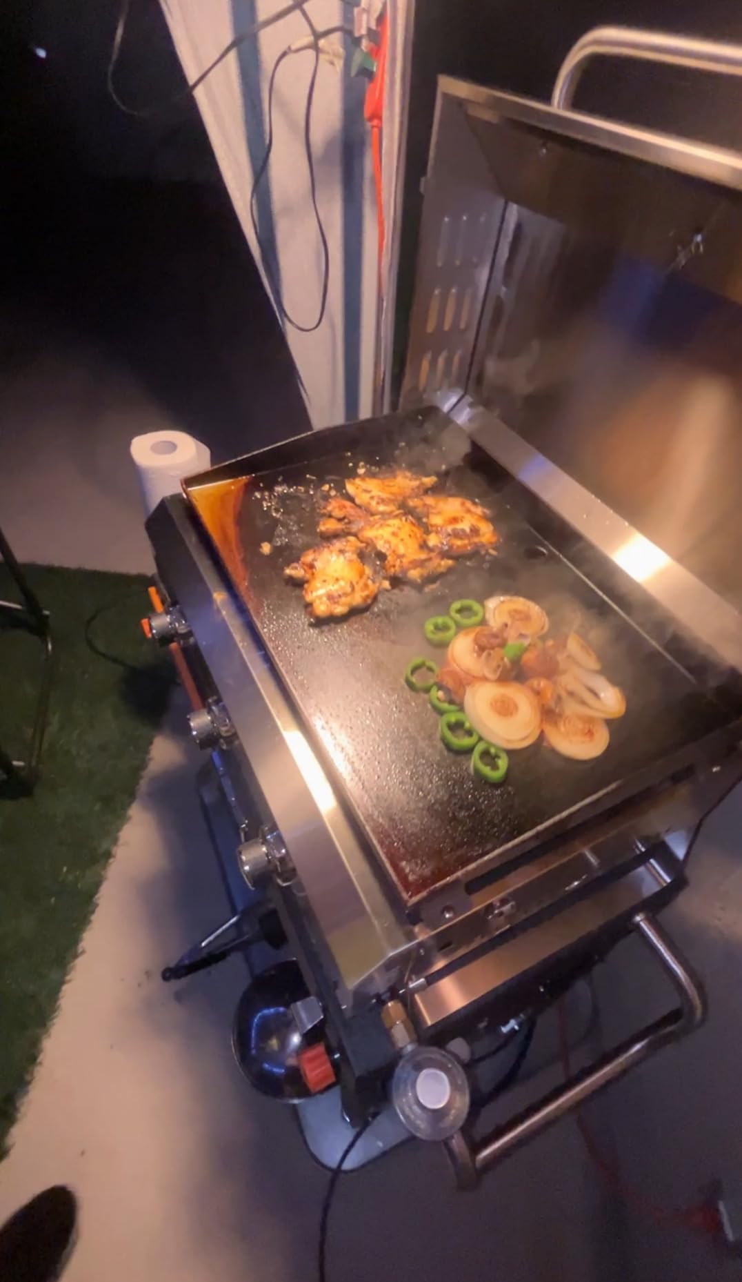 ONLYFIRE GRILLS Tabletop Gas Griddle 3 Burners, Propane Gas Stove, GS309 customer photo 2