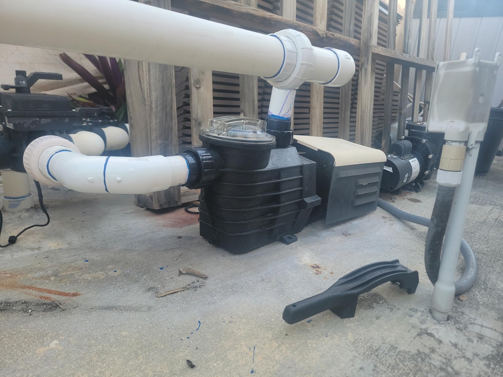2.5 HP Inground Pool Pump Dual Speed, 230V, 6240 GPH max flow, J20007E customer photo 1