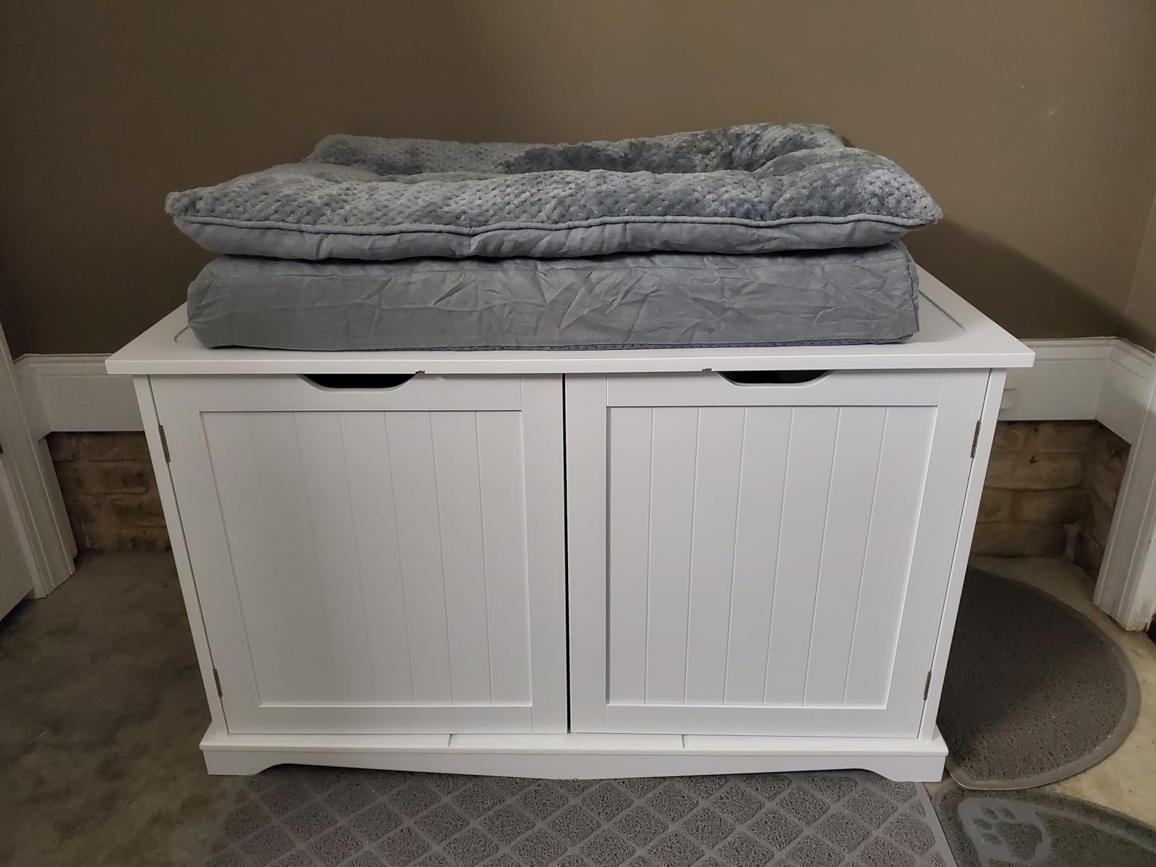 Yaheetech Cat Litter Box Enclosure, Hidden Litter Box Furniture with Multiple Air Vents, Wooden Storage Cabinet, Multi-Functional Side Table for Small & Medium Pets, White customer photo 2