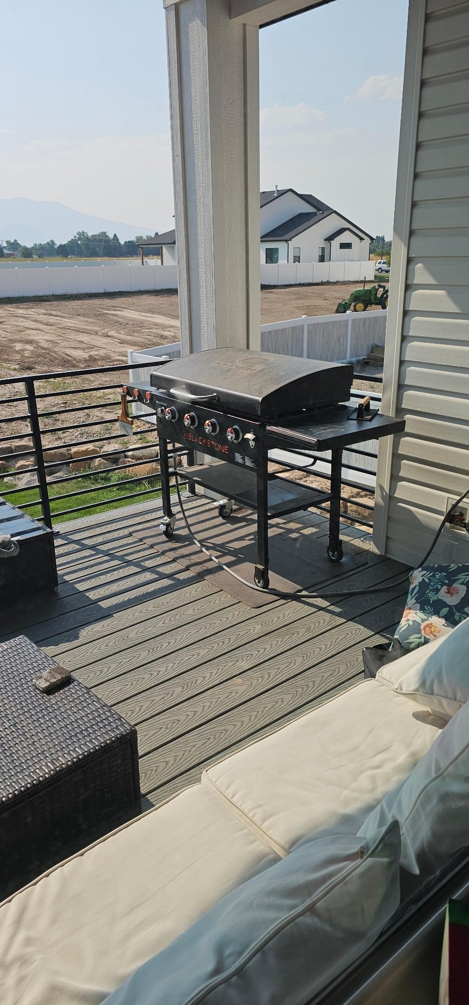 SHINESTAR Griddle Cover for Blackstone 36 Inch Griddle Without Hood, Heavy Duty Waterproof Flat Top Gas Grill Cover with Click-Close Straps, UV-Resistant BBQ Cover for More 4-Burner Griddle customer photo 1