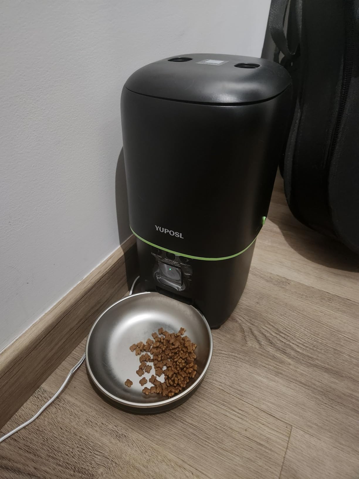 Automatic Cat Feeder with Camera - 5G WiFi Auto Cat Food Dispenser, 1080P HD Video with Night Vision, 1-15 Meals, 1-99 Portions, 2-Way Audio, Keeps Food Fresh, Timed Pet Feeder Also for Dogs customer photo 1