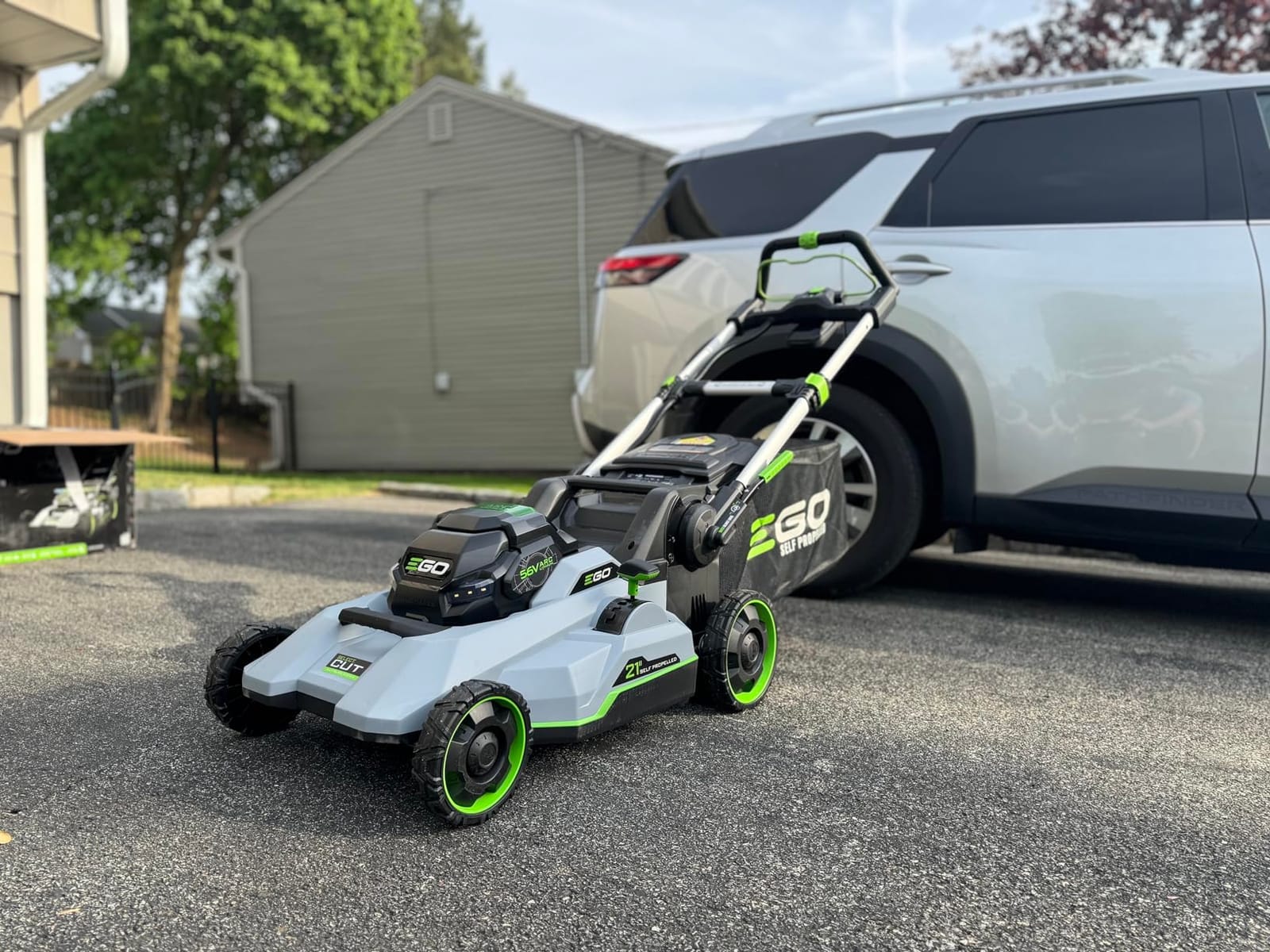 EGO POWER+ Cordless Electric Lawn Mower, Self-Propelled, Includes 56V 7.5Ah Battery and Rapid Charger (LM2135SP) Plus Extra 5.0Ah Battery (BA2800T) customer photo 2