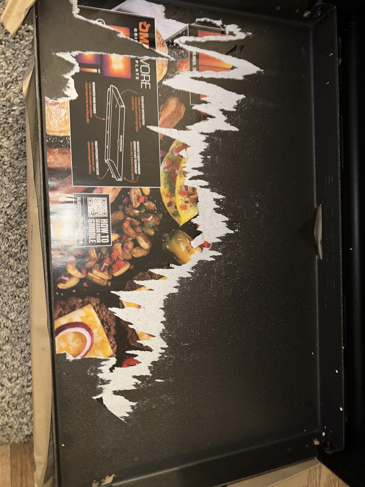 Blackstone 2287 Original 28” Omnivore Griddle with X-Braced Hood, Powder Coated Steel, Black customer photo 2