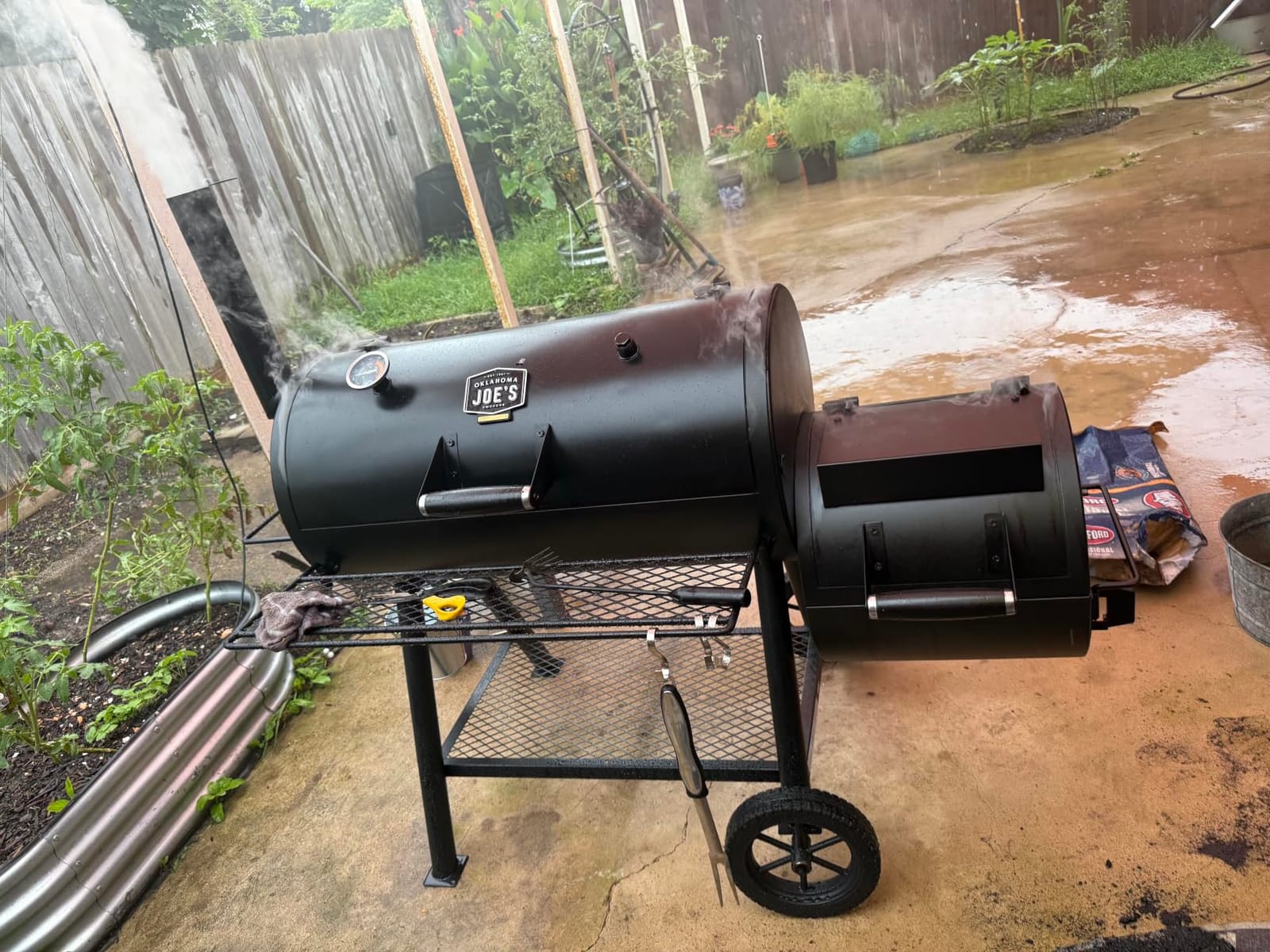 Oklahoma Joe's Highland Offset Charcoal Smoker and Grill with 900 sq. in. Cooking Area in Black customer photo 2
