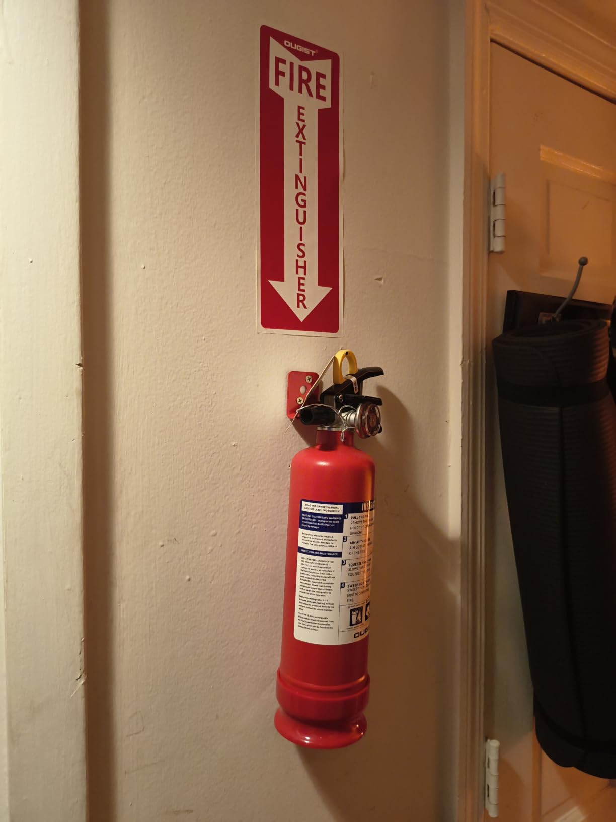 Ougist ABC Fire Extinguisher for Home & Vehicle - 2.5 lb 1-A:10-B:C Rated, Dry Chemical Fire Safety with Quick-Release Handle, Certified for Kitchen/Car/Boat Use-Model FF1KG customer photo 1