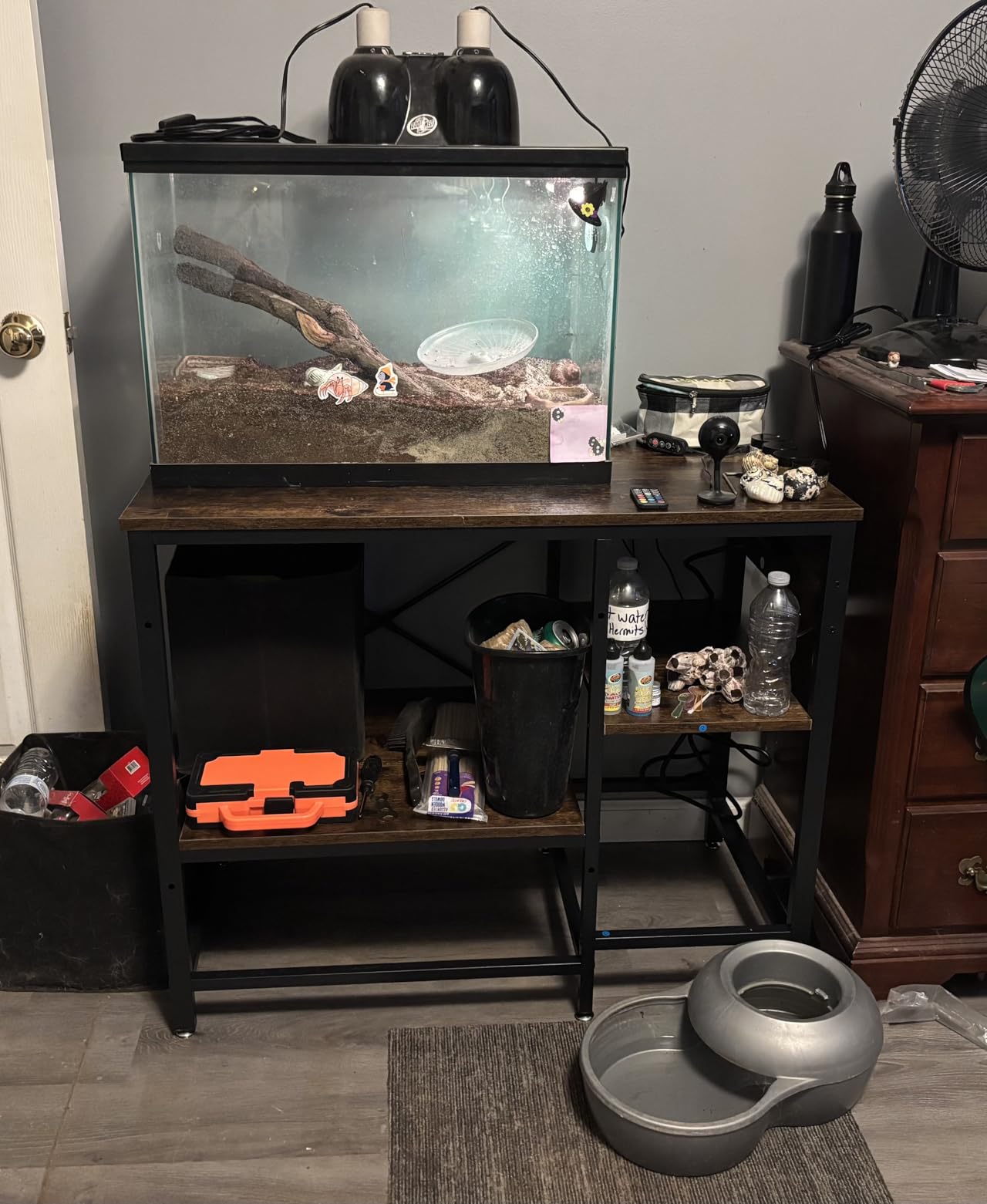 Bestier 55-75 Gallon Fish Tank Stand with Power Outlet, Rustic Brown, 49x13 customer photo 1