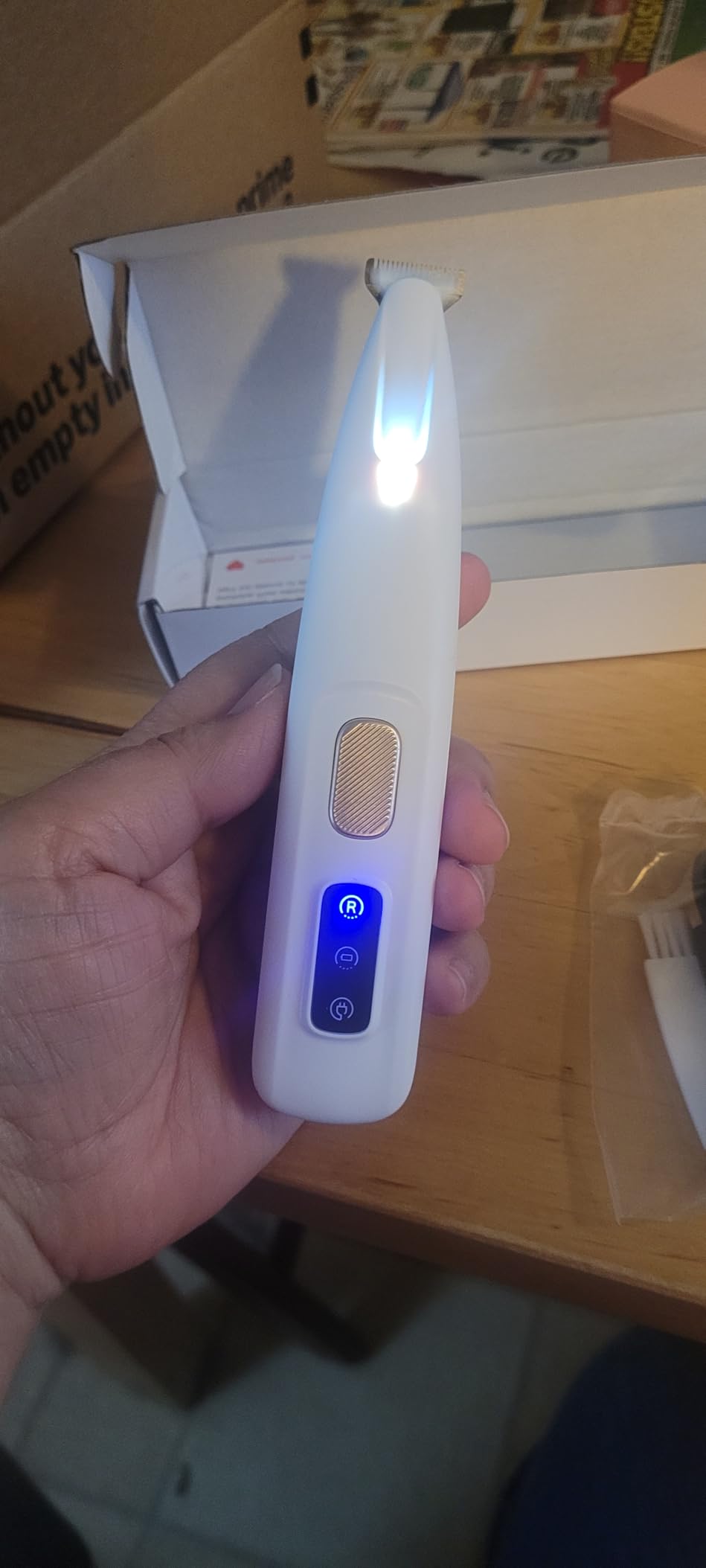 Mcbazel Pet Micro Precision Trimmer, Multifunctional Pet Hair Trimmer Waterproof Rechargeable Shaver with LED Light for Paws Eyes Ears Face Buttocks for Small Dogs and Cats,50dB Quiet Shave. customer photo 2
