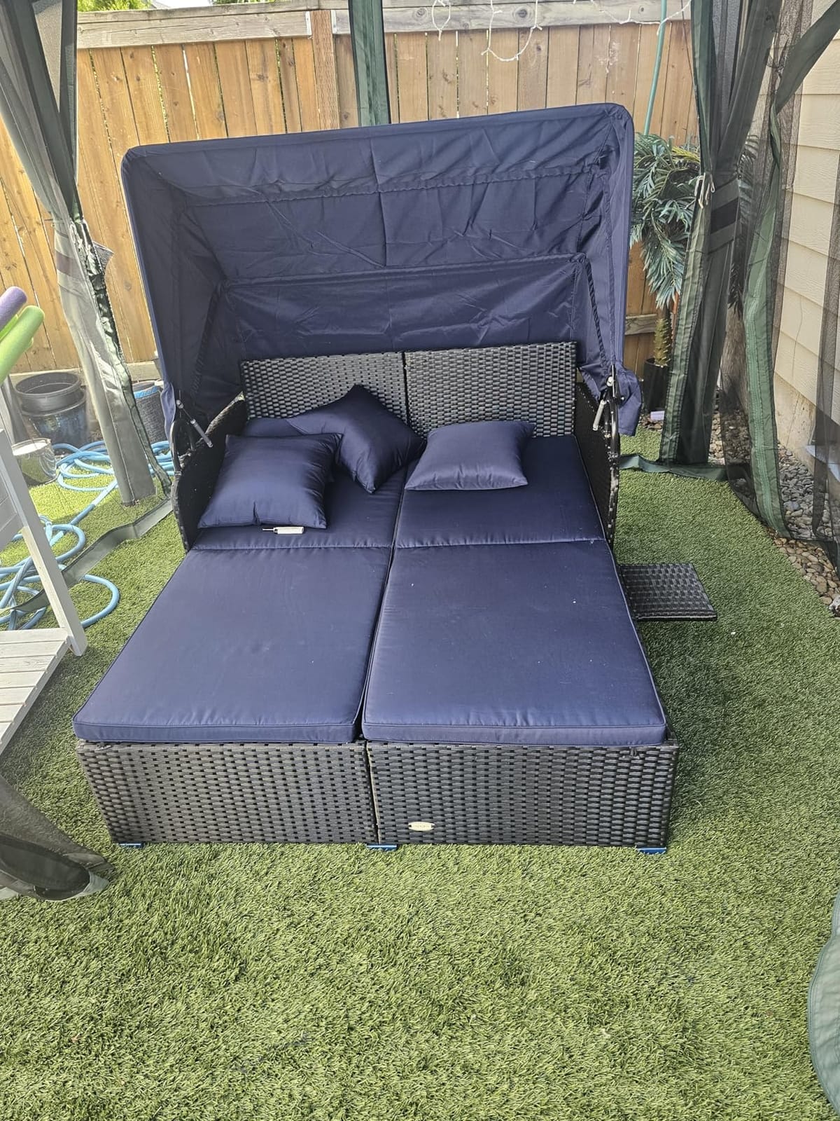 Tangkula Patio Rattan Daybed with Retractable Canopy, Outdoor Wicker Sunbed Lounger with 2 Foldable Side Tables, Thick Seat & Back Cushions, Outside Double Daybed for Garden, Backyard, Porch customer photo 1