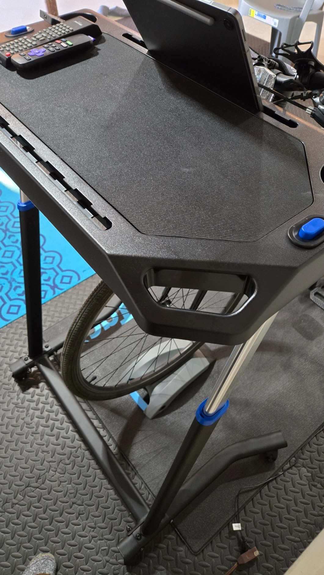 VEVOR Cycling Desk, Adjustable Bike Trainer & Treadmill Desk with Triangle Support, Non-Slip Multi-Slot Bike Trainer Fitness Desk with Handle Bar, Fit for Home Office Exercise customer photo 1