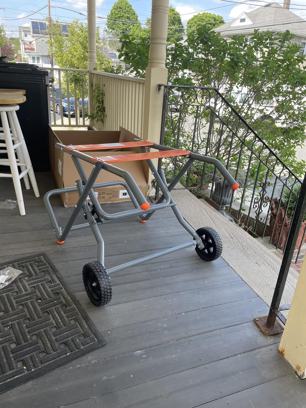 VEVOR Portable Table Saw Stand, 350 lbs Load Capacity, Rolling Foldable Table Saw with 8 Inches Rubber Wheels, Heavy Duty Construction, Easy Storage, Universal for Most Brands of Table Saws customer photo 2