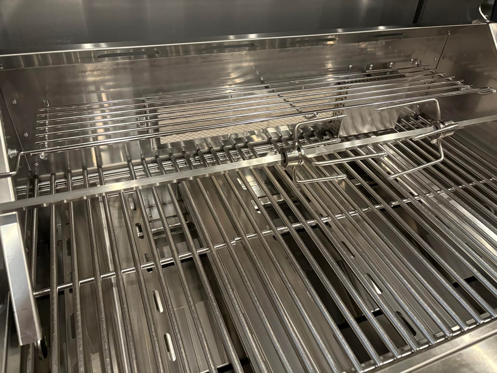 BODEGA 5 Burner Built In Gas Grill Island Head, Stainless Steel 30 Inch Propane Grill with Rear Burner, 58000 BTUs, 988.5 SQ In Racks, Dual Fuel Compatibility, Gas Grill Outdoor Cooking, BBQ Fork Kit. customer photo 2