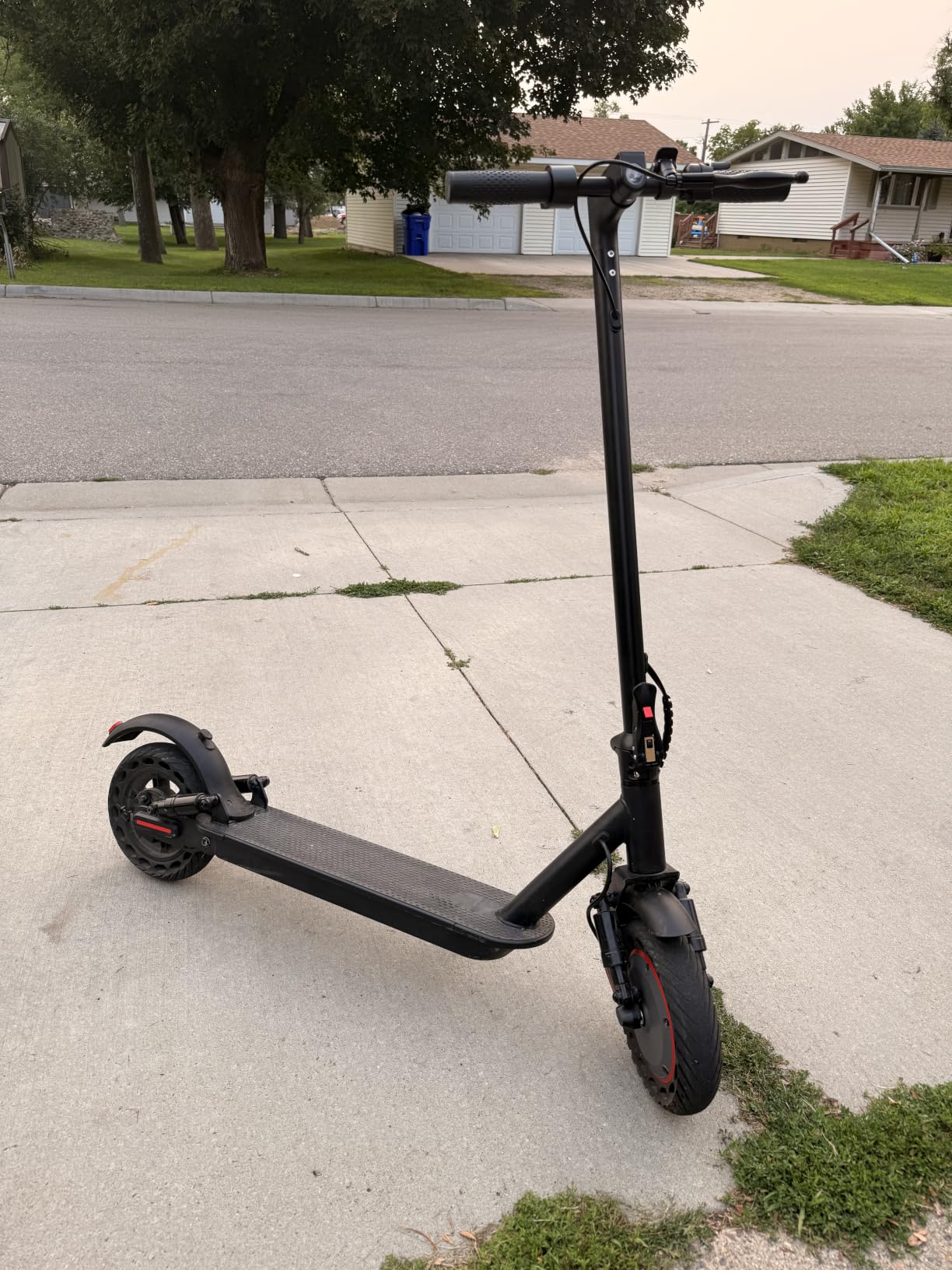 Electric Scooter, 21-35mi Long Range E Scooter for Adults, 8.5“/10”Tires customer photo 2