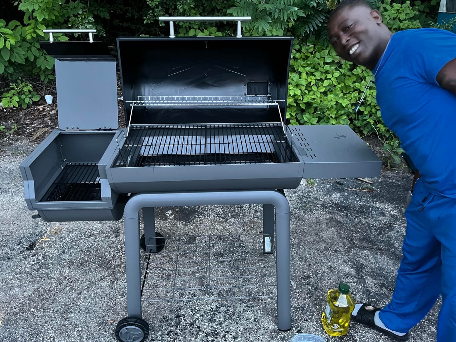 Feasto Heavy-Duty 30-Inch Charcoal Grill with Offset Smoker Grill customer photo 1