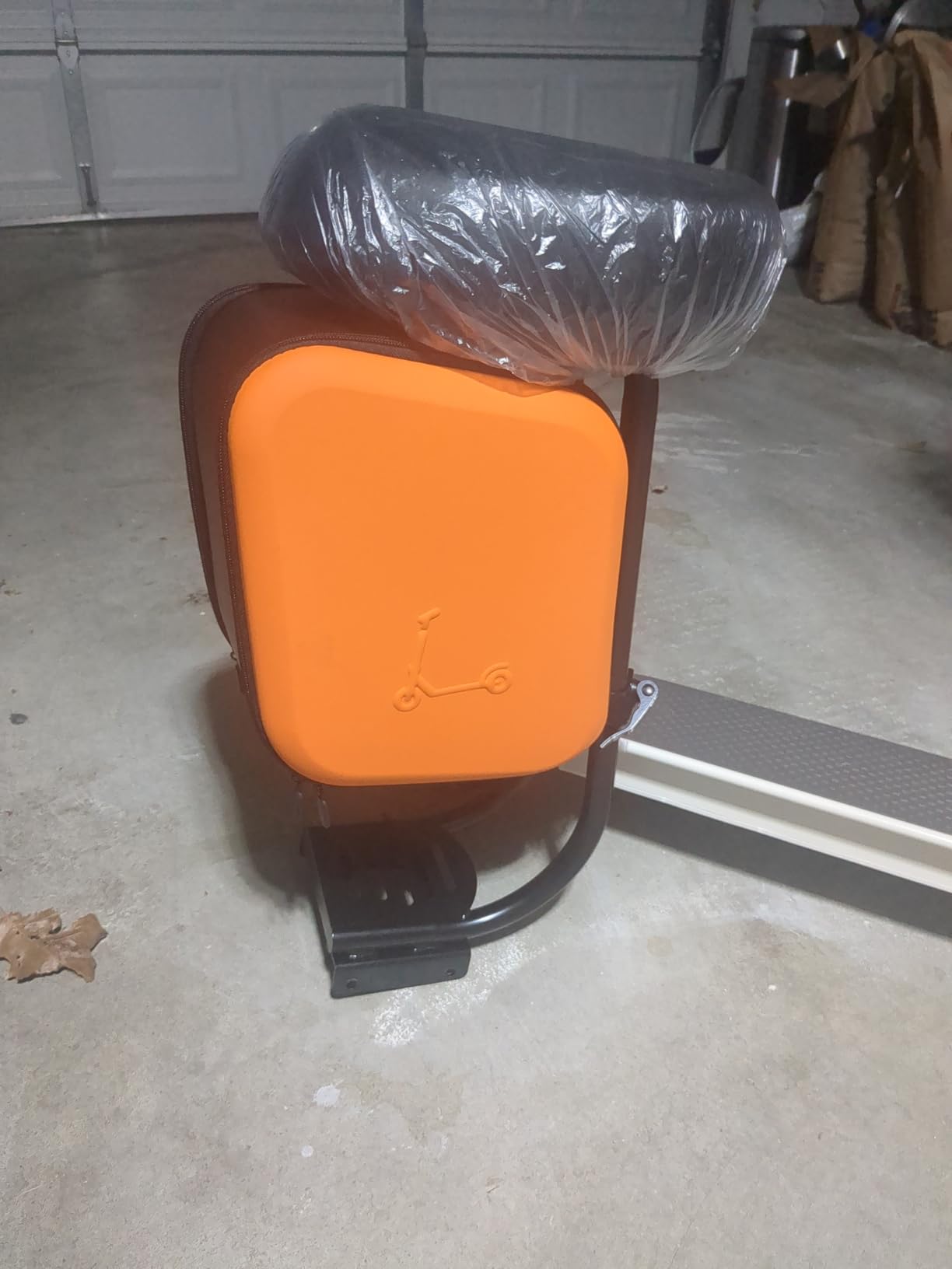 Qlaway Electric Scooter for Adults, 350W/500W Motor, 16-22 Miles Range, 8.5