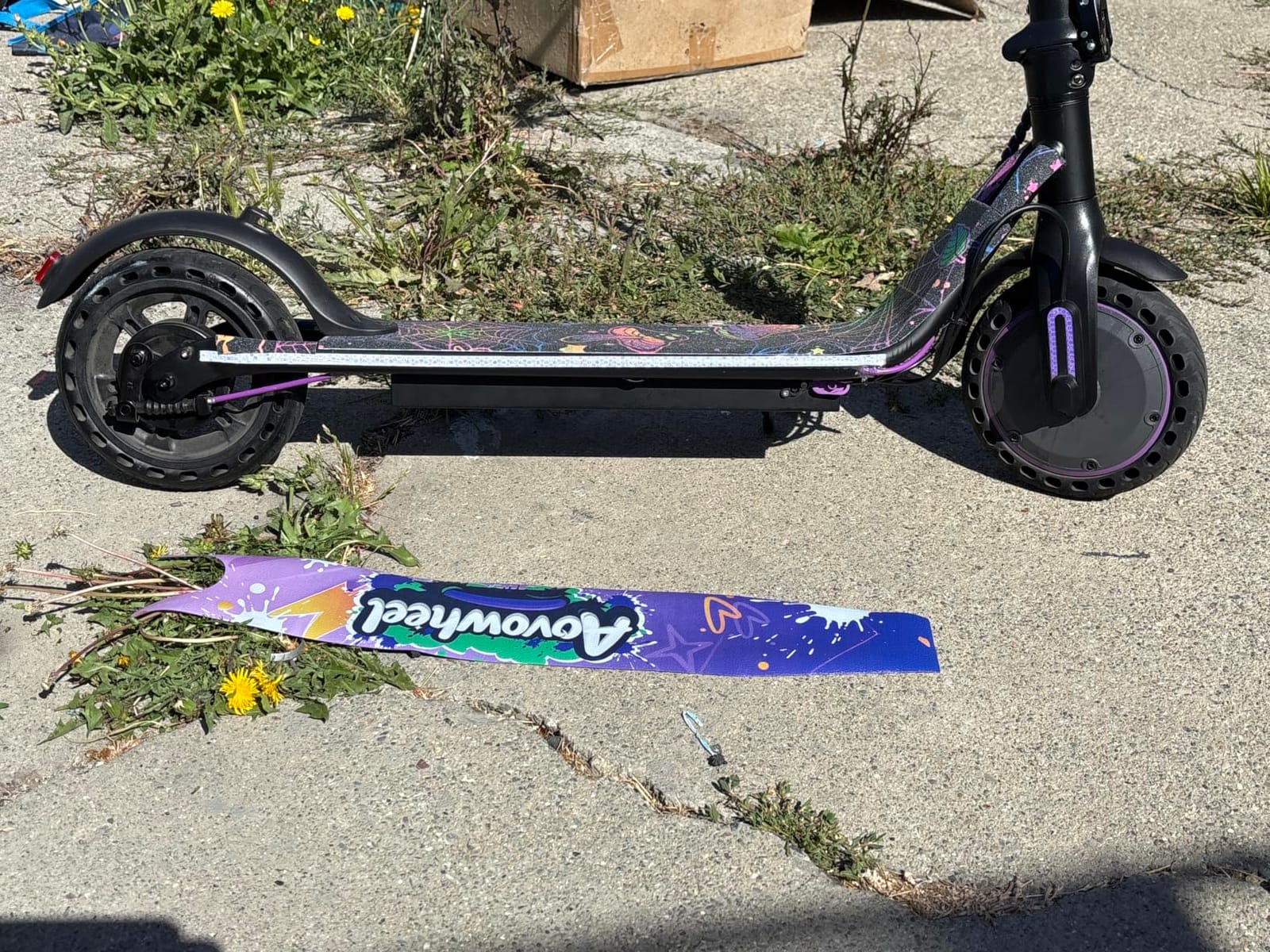 Aovowheel Electric Scooter for Adults, Folding E Scooter with 250W-500W Motor 16-24 Mph Top Speed, Max 15-60Miles Long Range,Commuting Scooters with 6.5''/8.5''/10''/14'' Tires, Dual Brakes customer photo 1