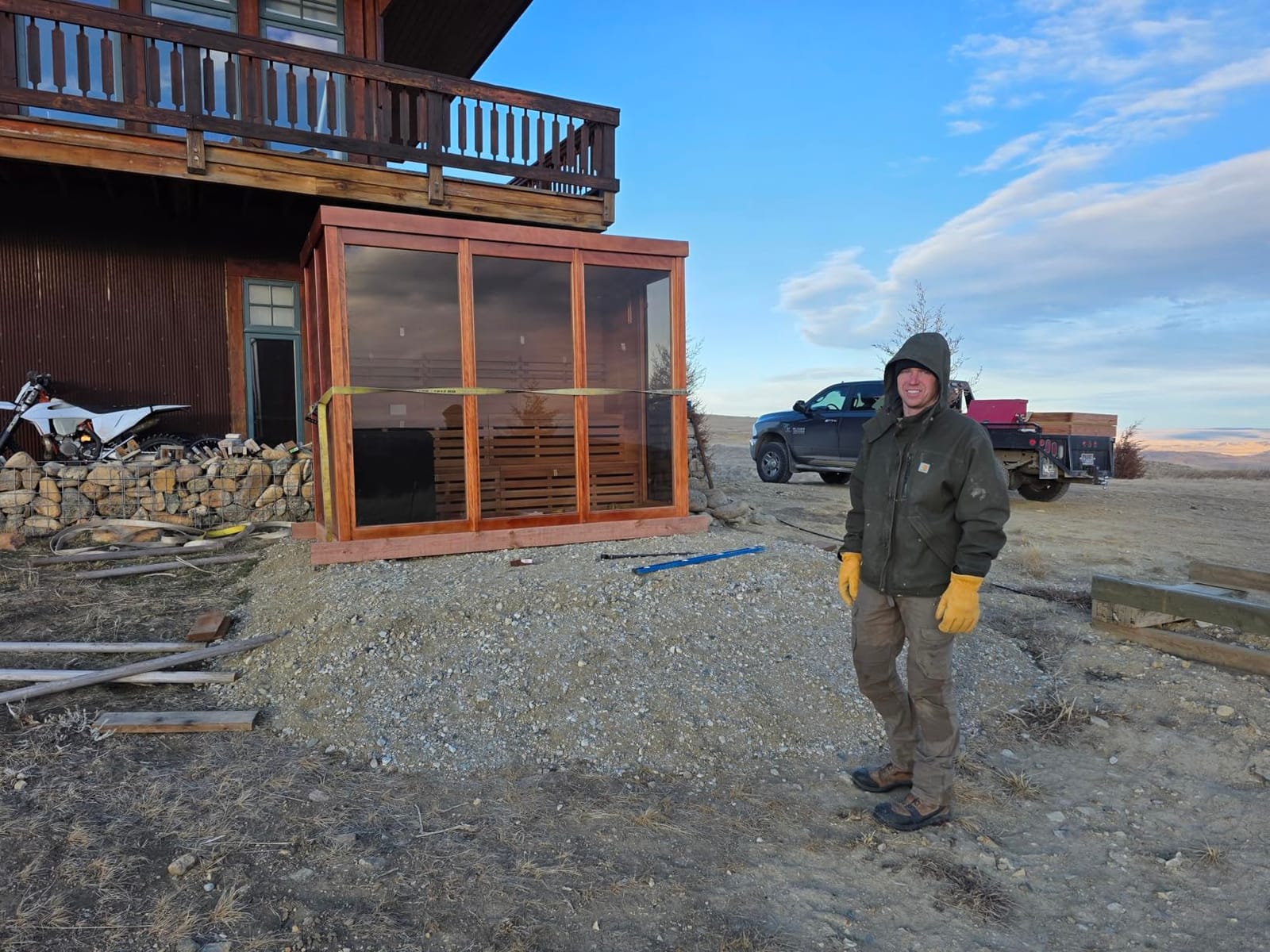 Customize Outdoor Sauna 3-8 Person, Traditional Sauna Canadian Cedar customer photo 1