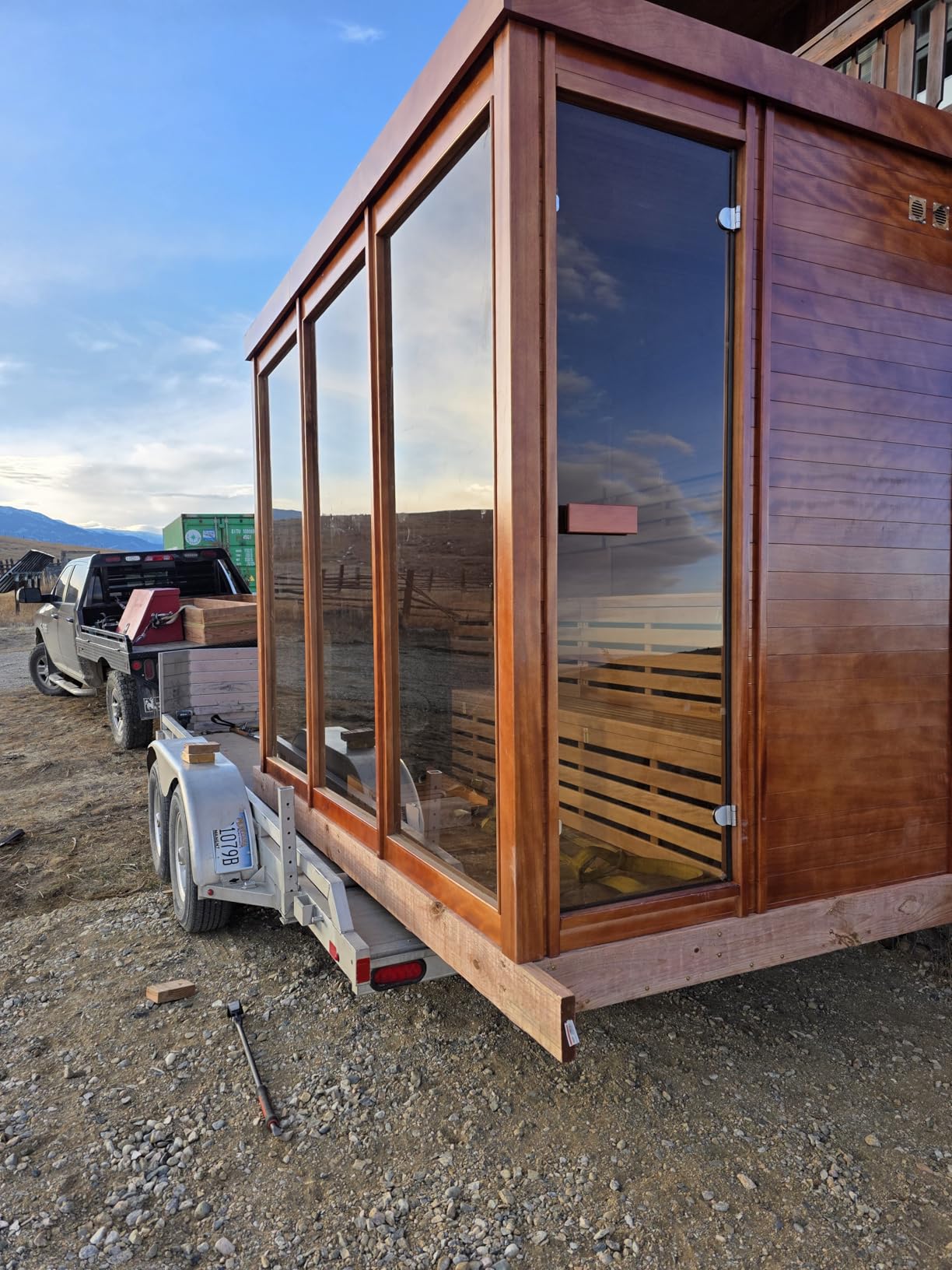 Customize Outdoor Sauna 3-8 Person, Traditional Sauna Canadian Cedar customer photo 2