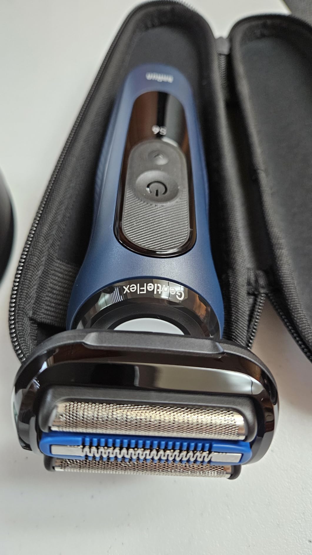 Braun Series 6 Electric Shaver for Men, Wet & Dry Foil Razor, 4-in-1 SmartCare Clean & Charge Center, Precision Trimmer Attachment, Replacement Shaver Head, Travel Case, Dark Blue 6177ps customer photo 1