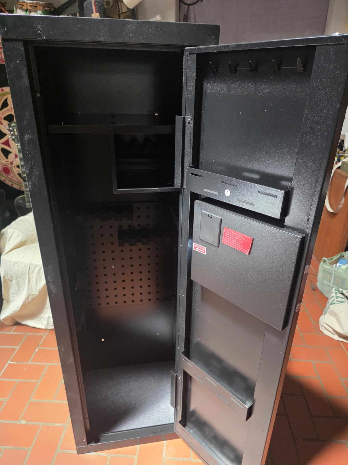 KAER Biometric Gun Safe Rifle,Gun Safes for Rifles and Pistols Holds 14-15 Firearms with Adjustable Racks & Pistol Storage,Fingerprint Keypad Lock Gun Cabinet for Home & Hunting for Enthusiasts customer photo 2