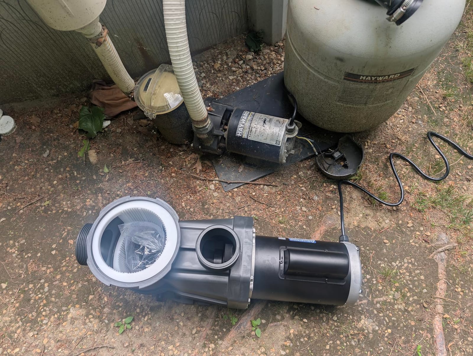 Aquastrong Riptide Series 2 HP In/Above Ground Pool Pump, 220V Single Speed, Up to 8,586 GPH High Flow, Pure Copper Motor, Energy Efficient, Self Priming with Filter Basket customer photo 1