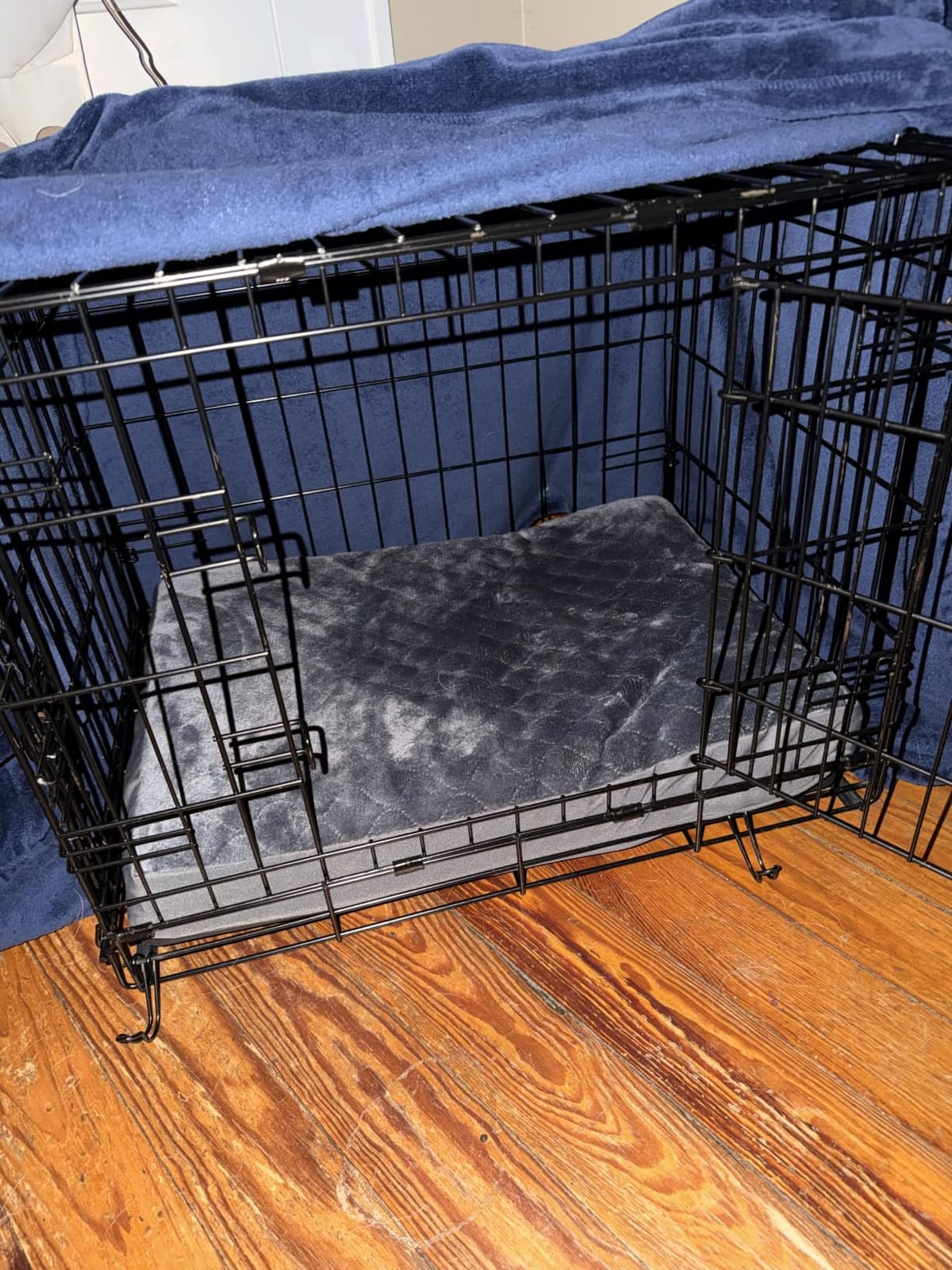 XL Large Dog Crate Bed, Waterproof Washable Reversible Kennel Pad, 41x27 customer photo 1