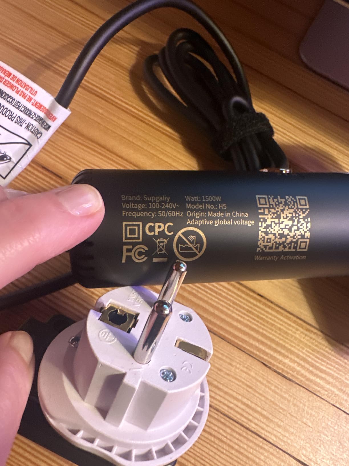 Dual Voltage Travel Hair Dryer, High-Speed Ionic Blow Dryer customer photo 1