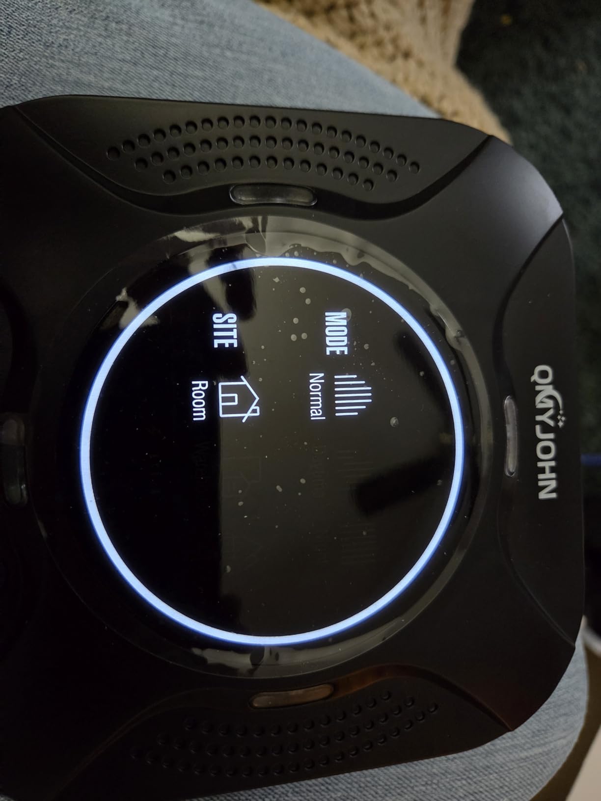 Indoor Ultrasonic Pest Repeller Plug-in,with a Display Screen & LED Strobe Light,Effectively Repels Mice,Squirrels,roaches & Other Rodents Up to 3900 Sq.Ft.Suitable for attics,garages,etc. customer photo 1